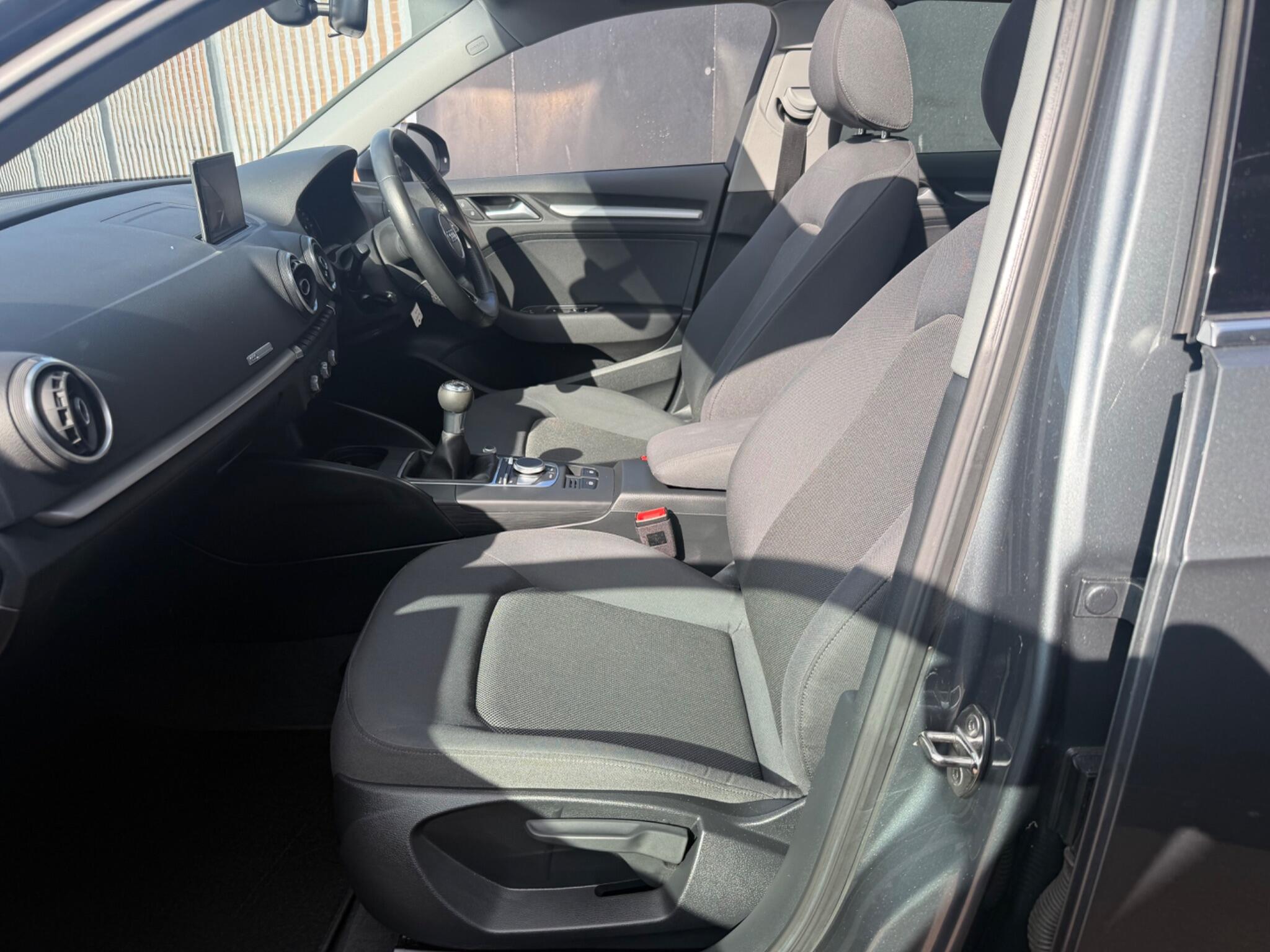 Audi A3 view 9