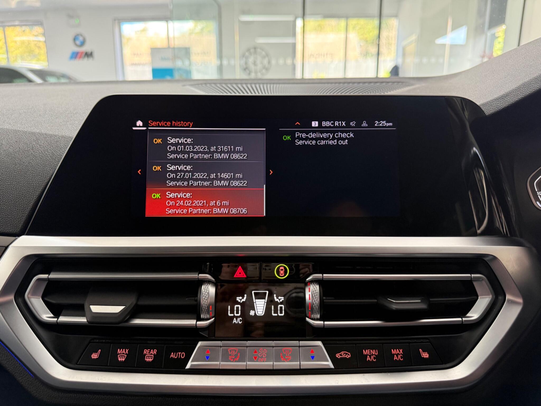 BMW 3 Series view 12