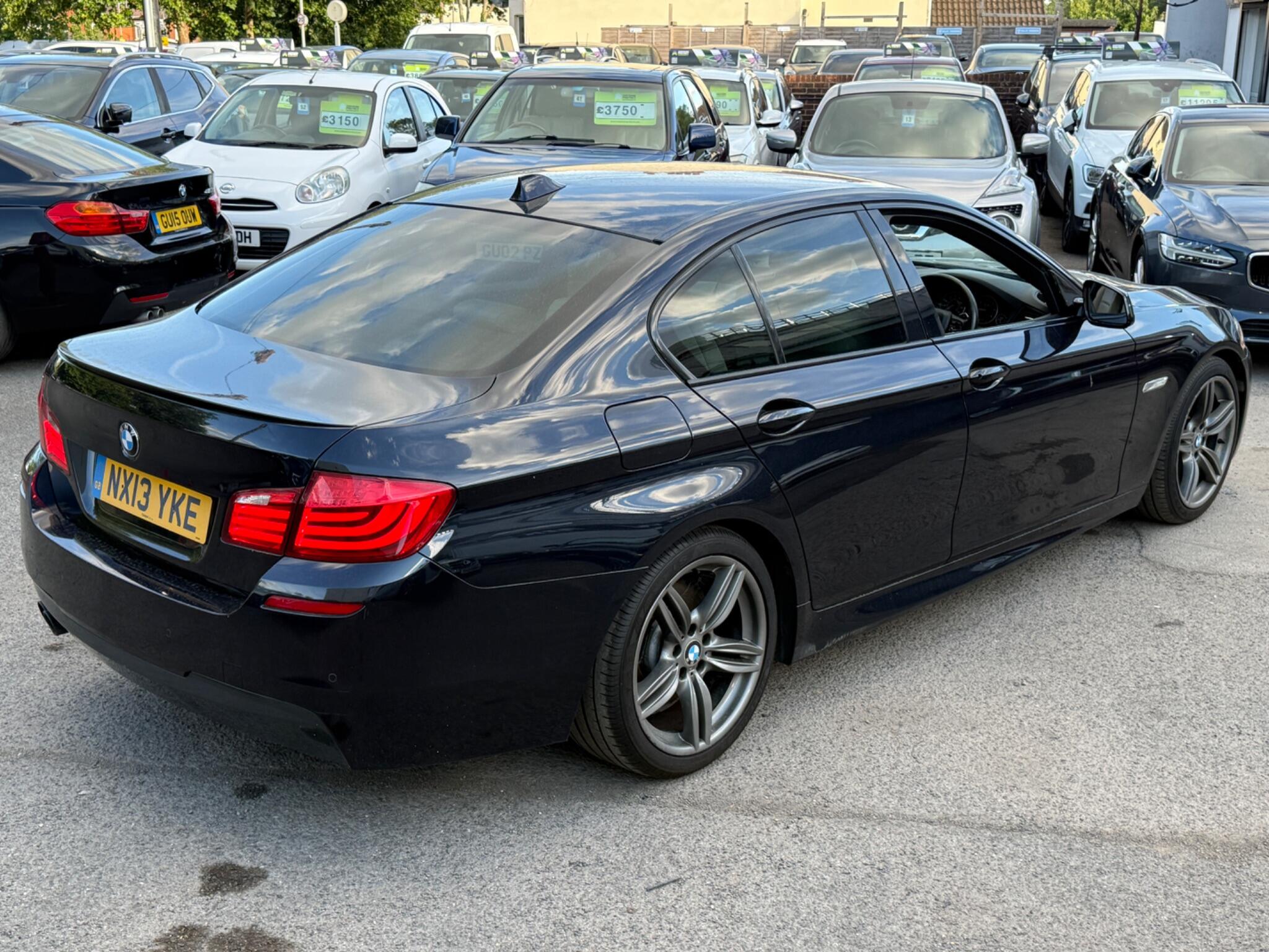 BMW 5 Series - Image 19