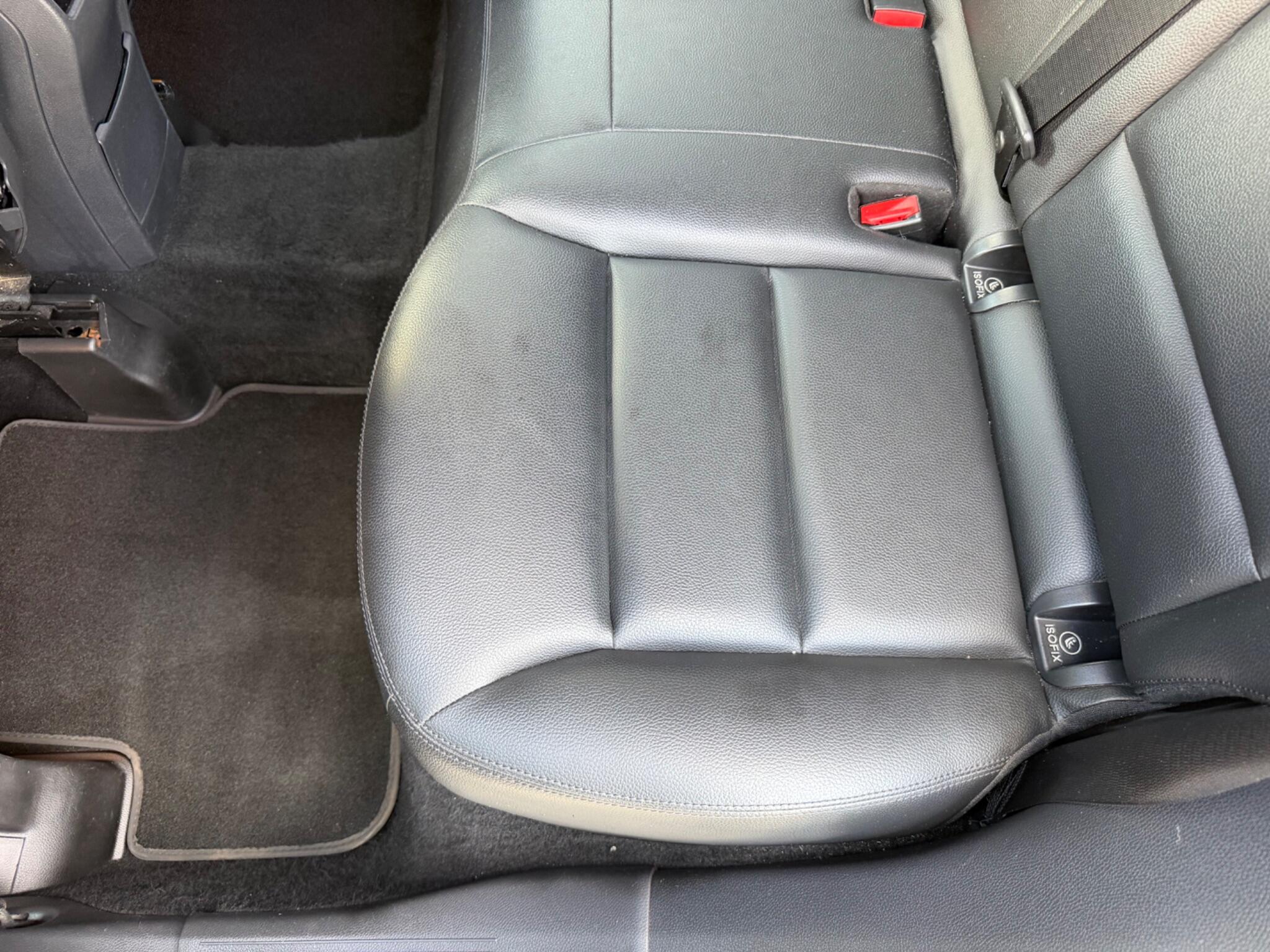 Mercedes-Benz B-Class view 29