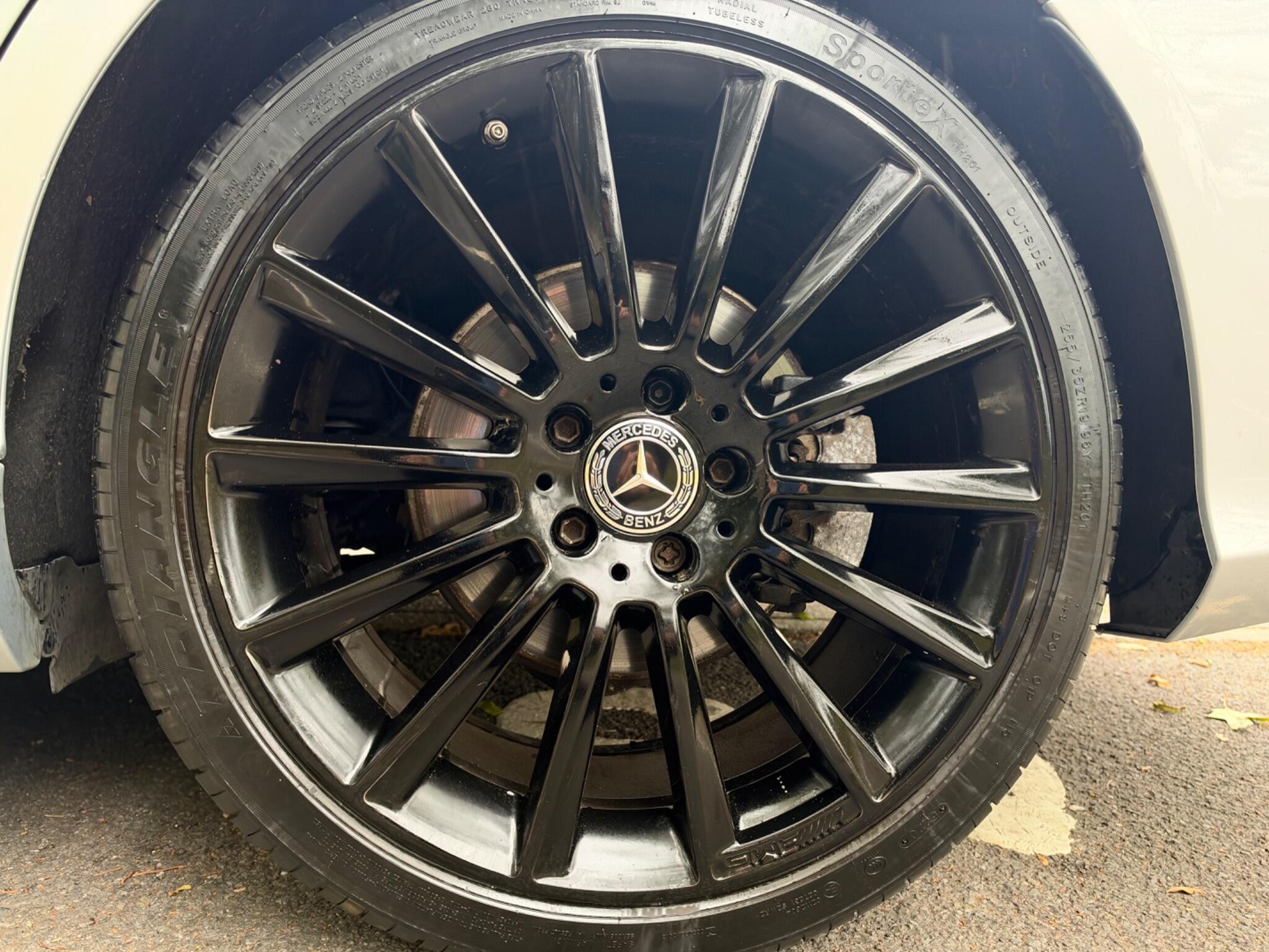 Mercedes-Benz C-Class view 21