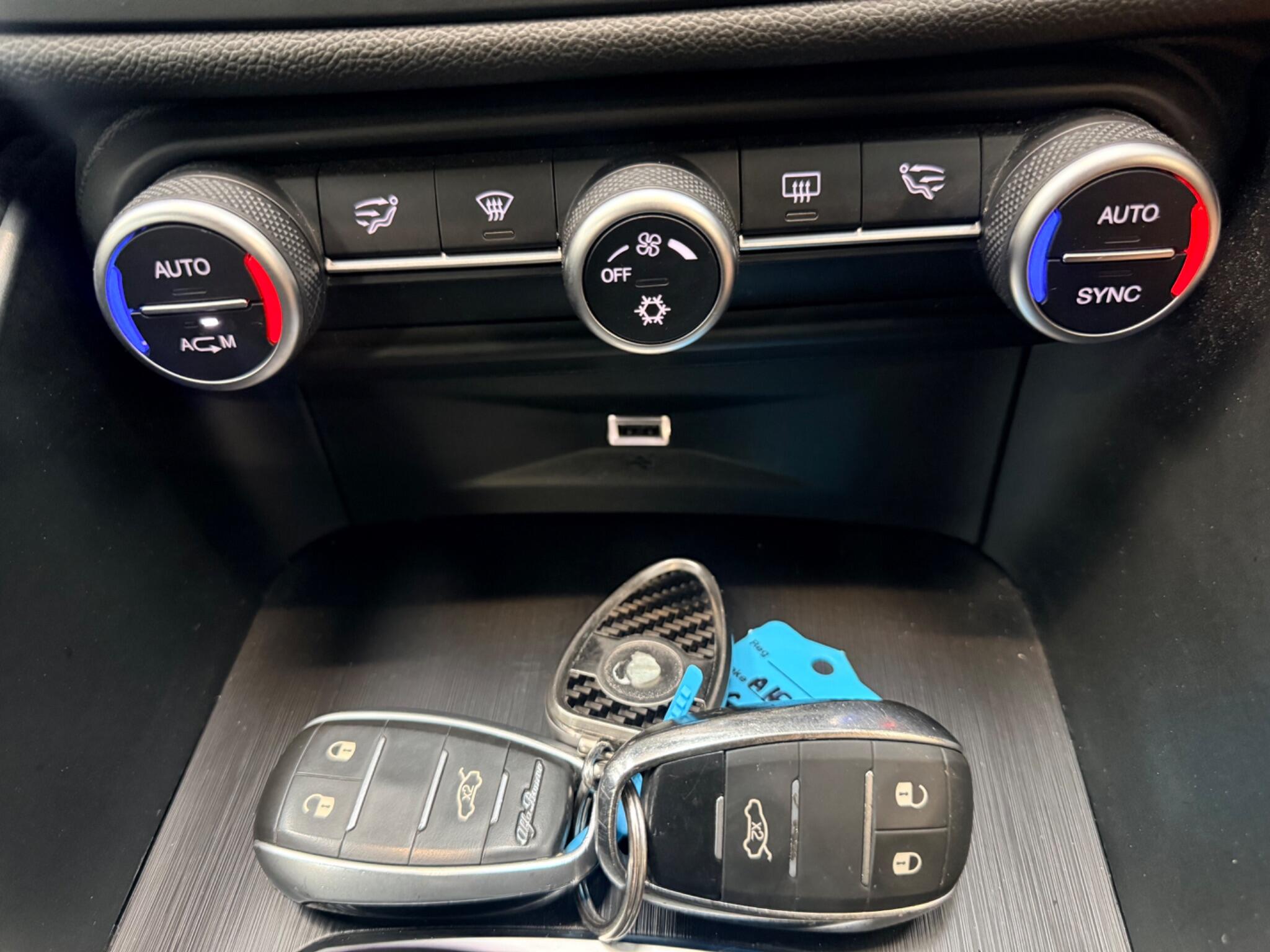 Alfa Romeo Giulia view 31