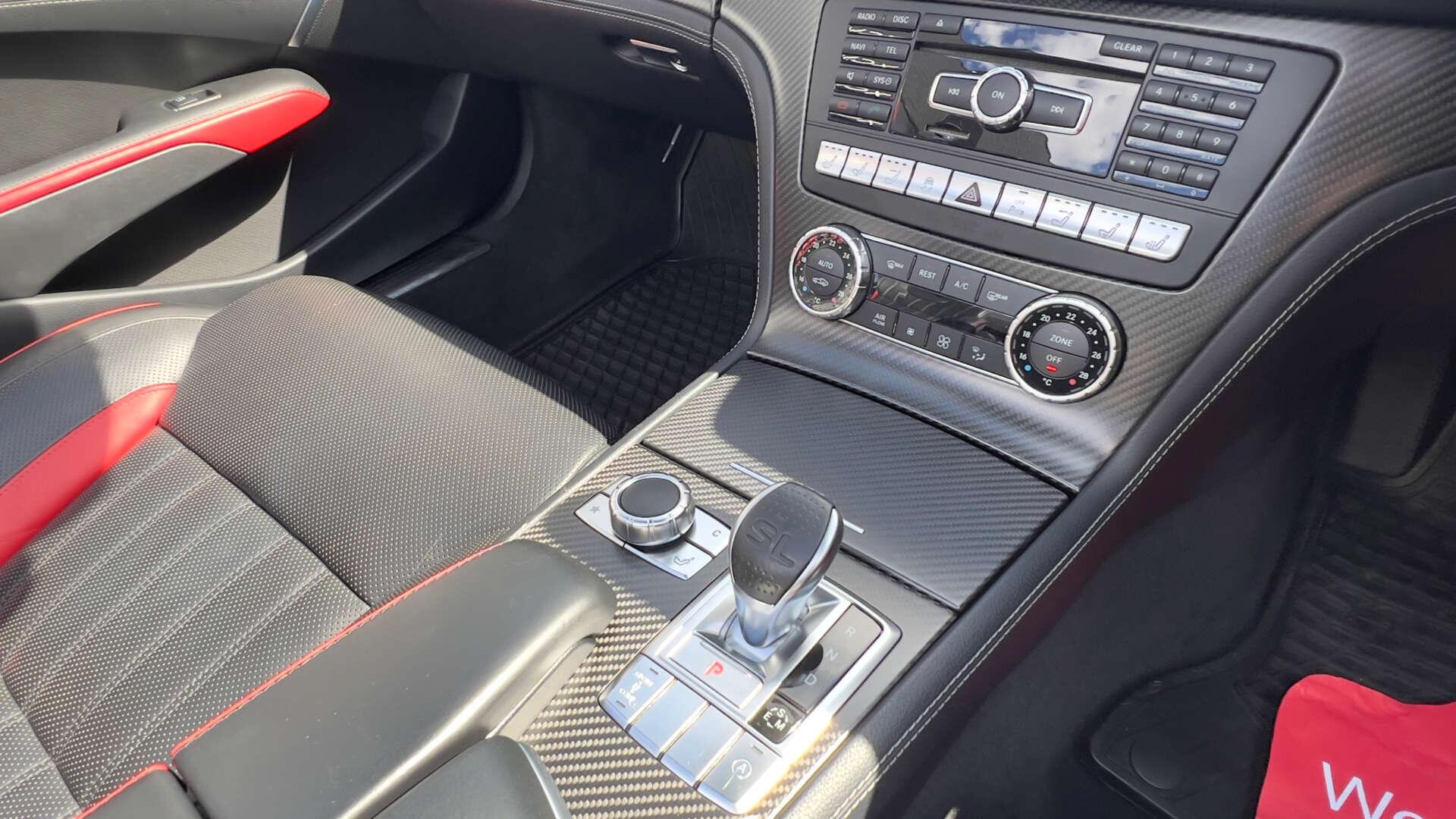 Mercedes-Benz SL view 50