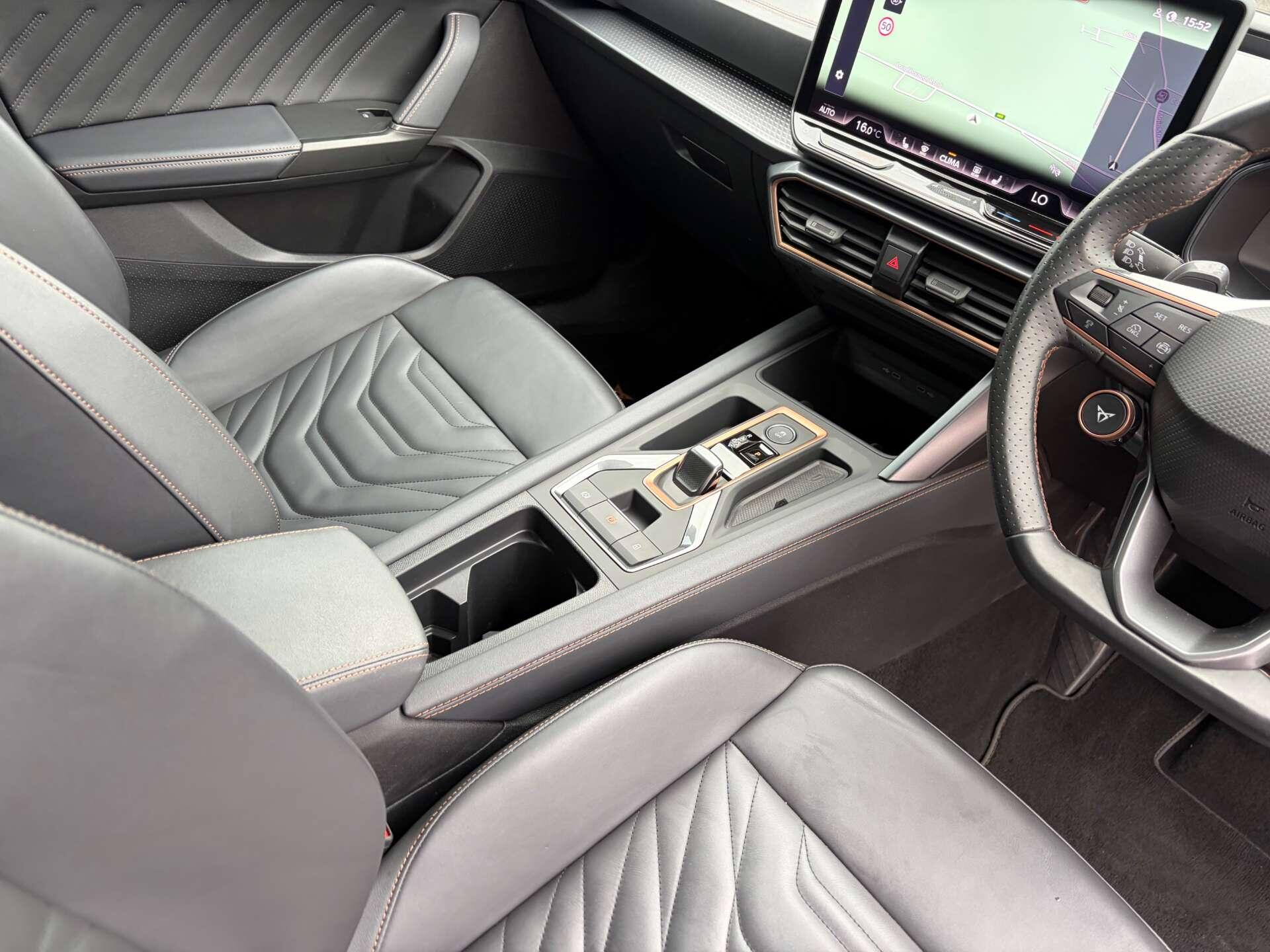Cupra Leon view 44