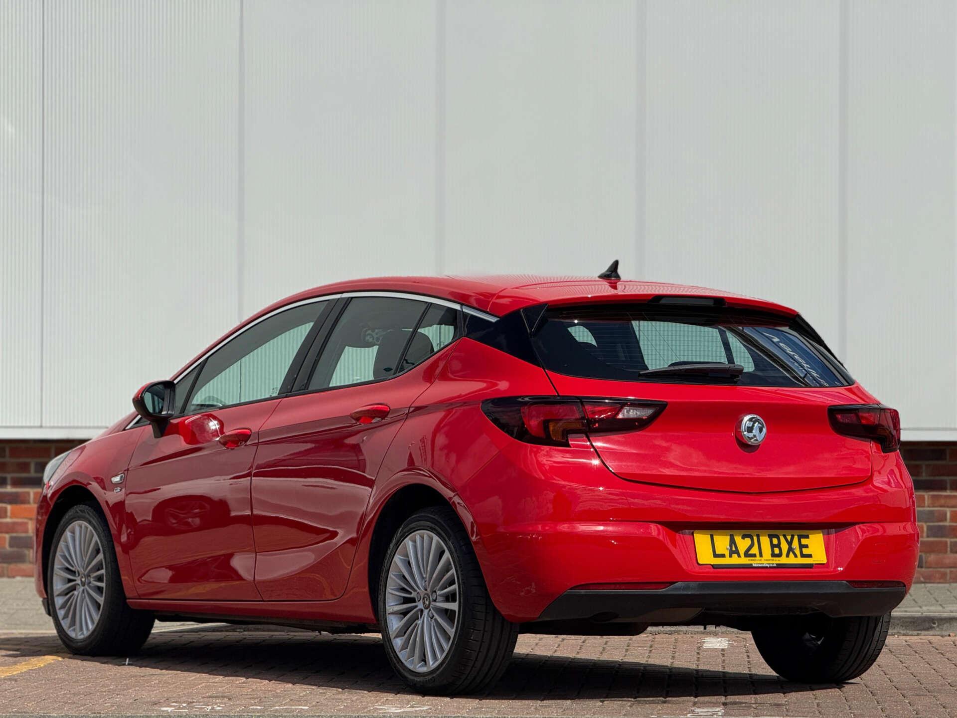 Vauxhall Astra view 4