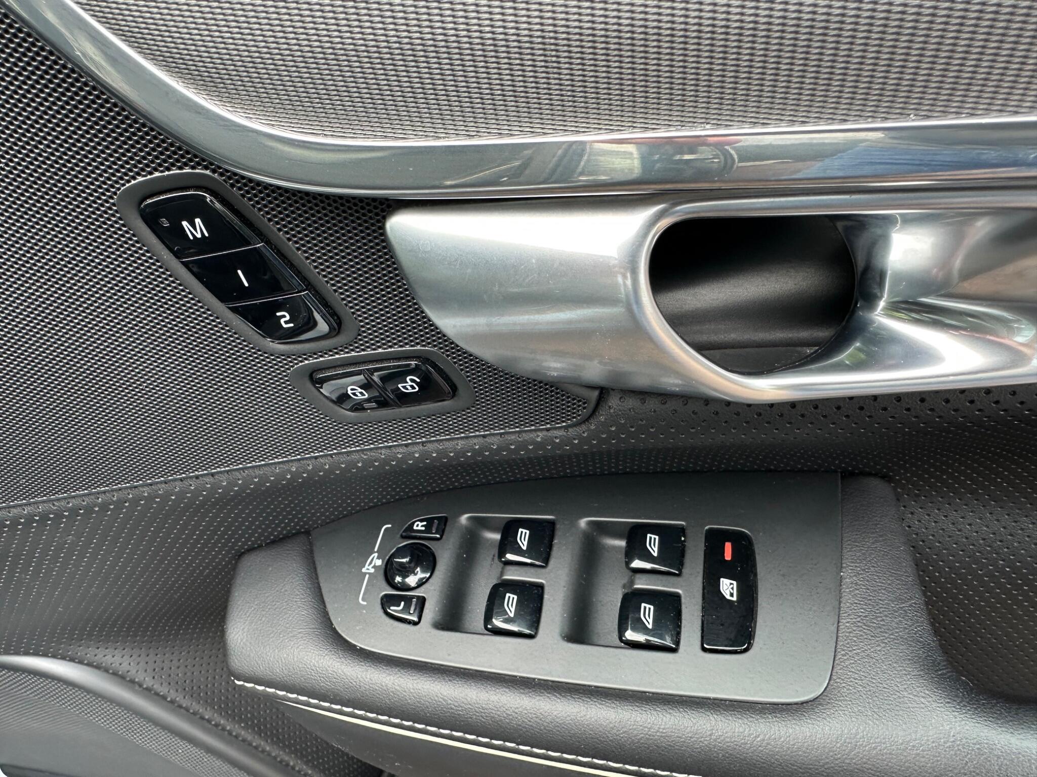 Volvo V90 view 11