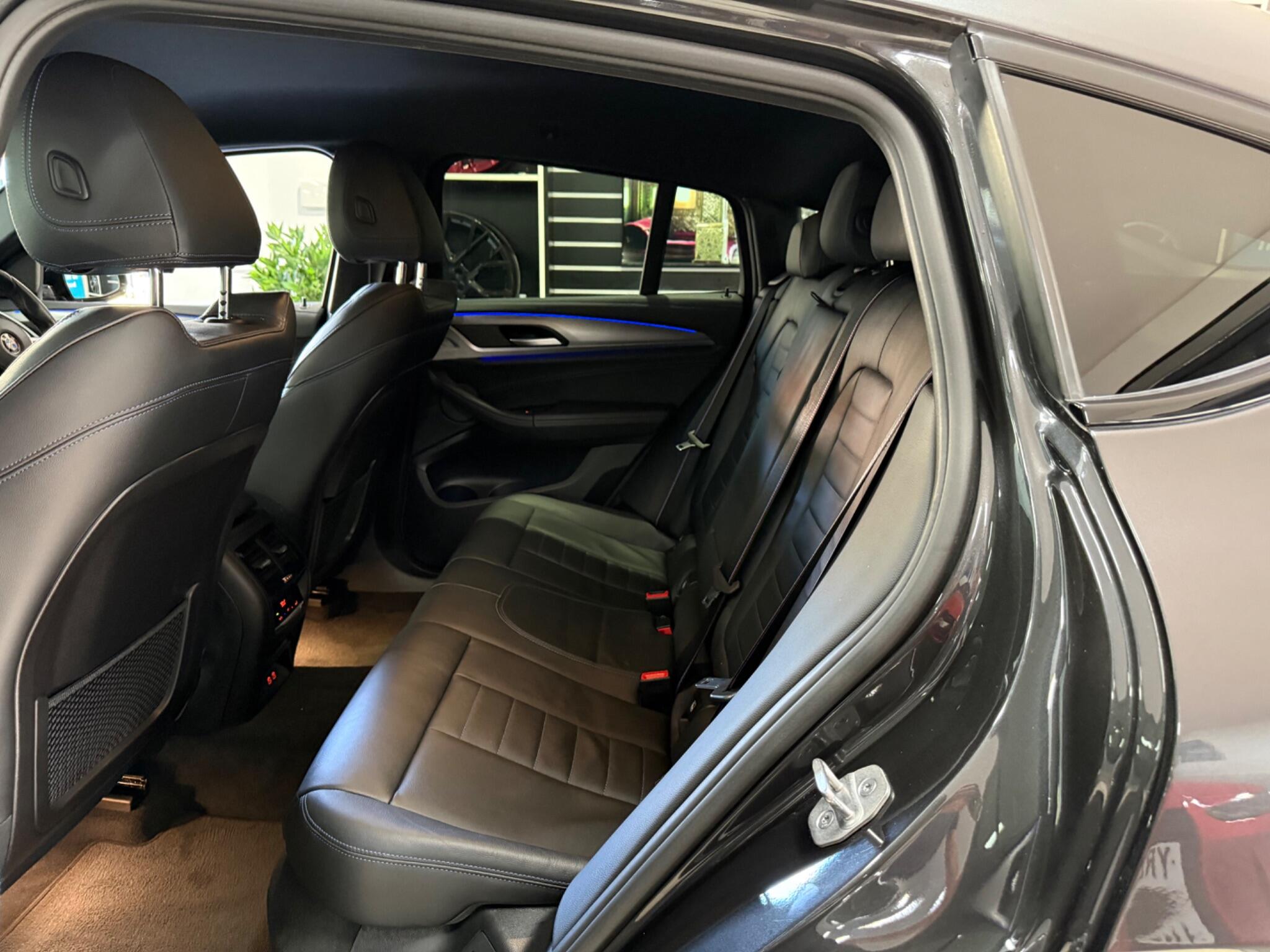BMW X4 view 36