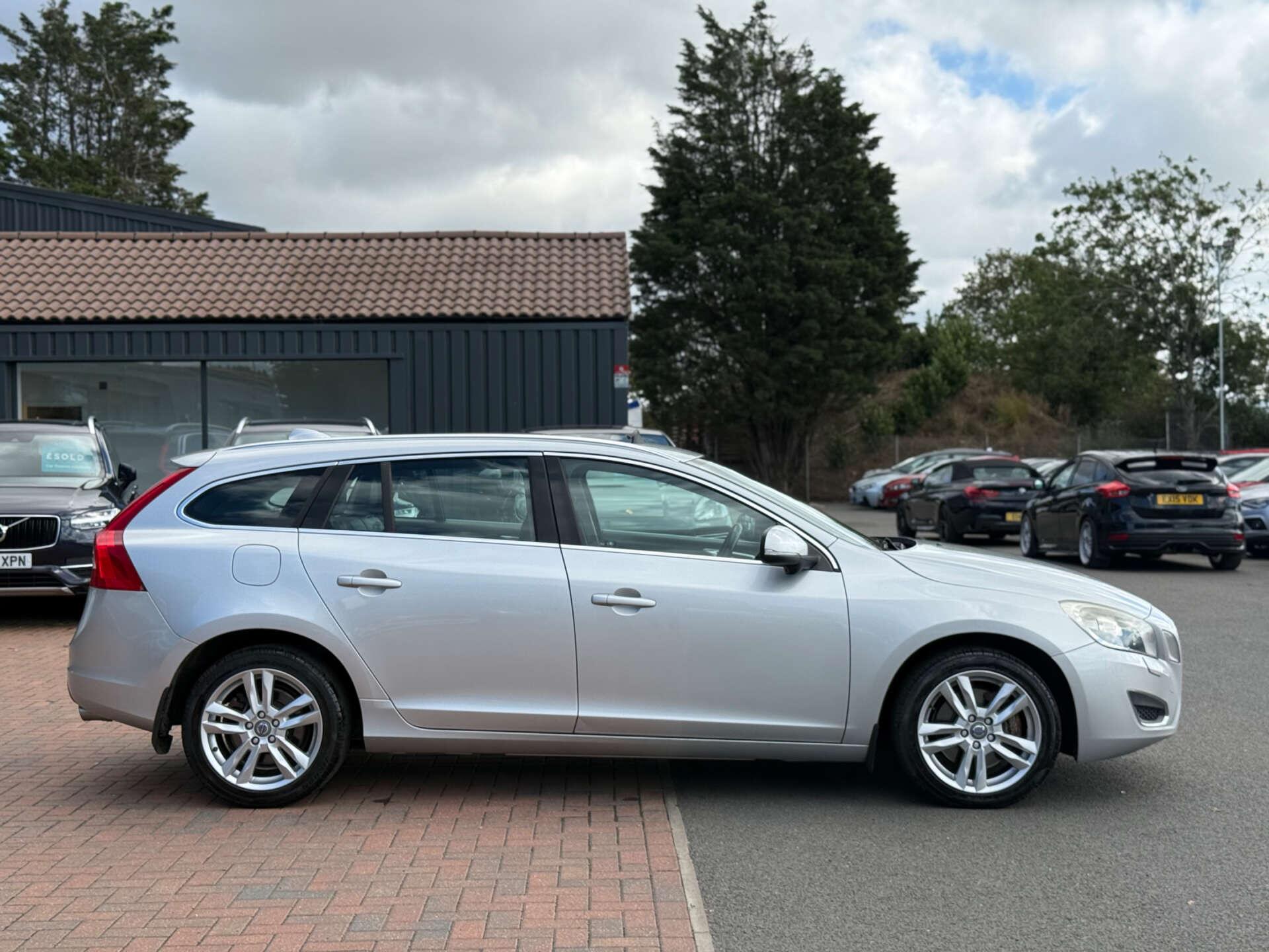 Volvo V60 view 32