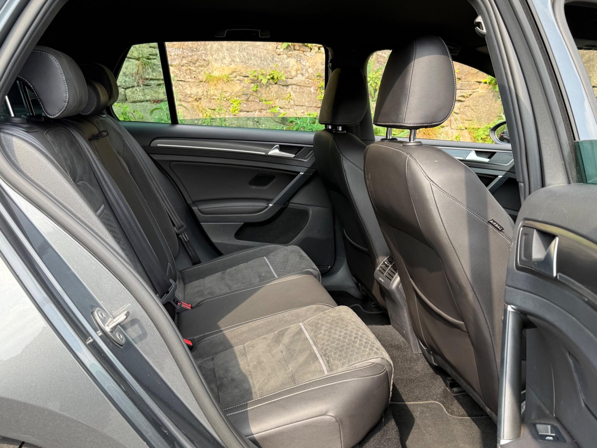 Volkswagen Golf view 15