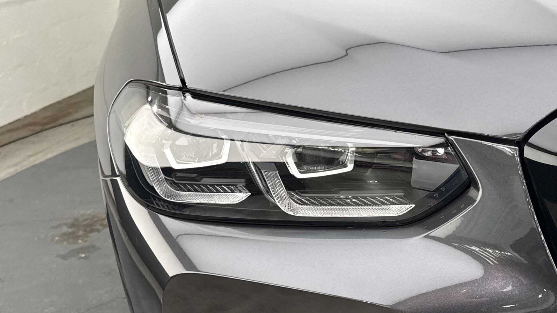 BMW X3 view 22