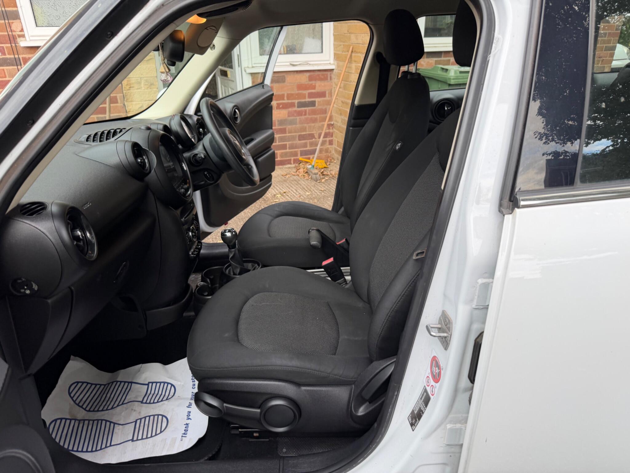 Mini Countryman view 5