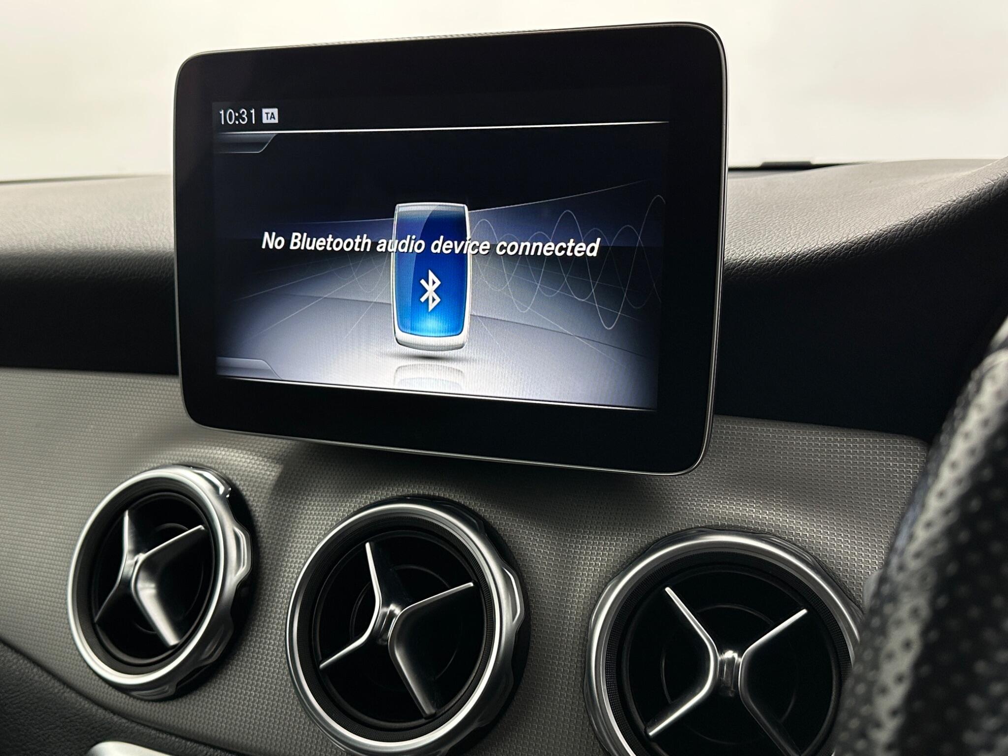 Mercedes-Benz Gla view 27