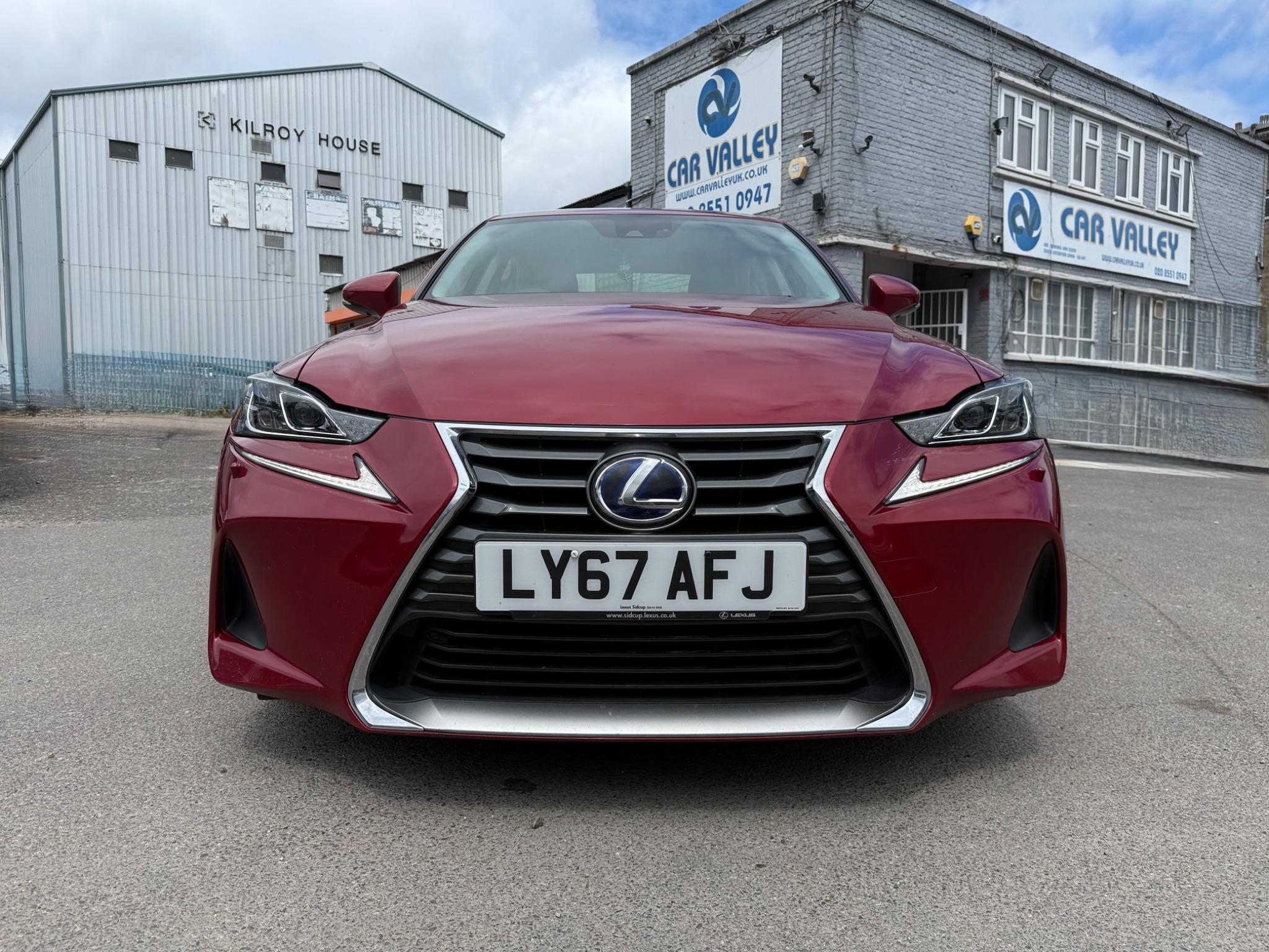 Lexus Is view 2