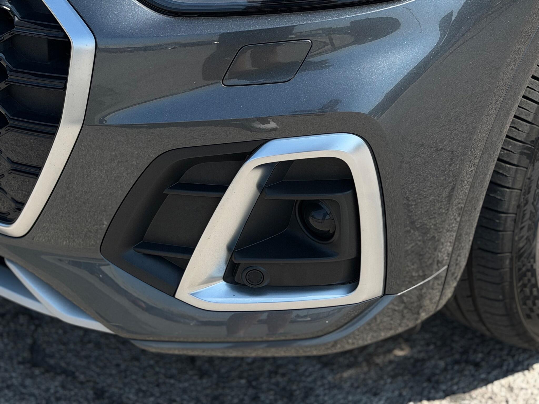 Audi Q5 view 32