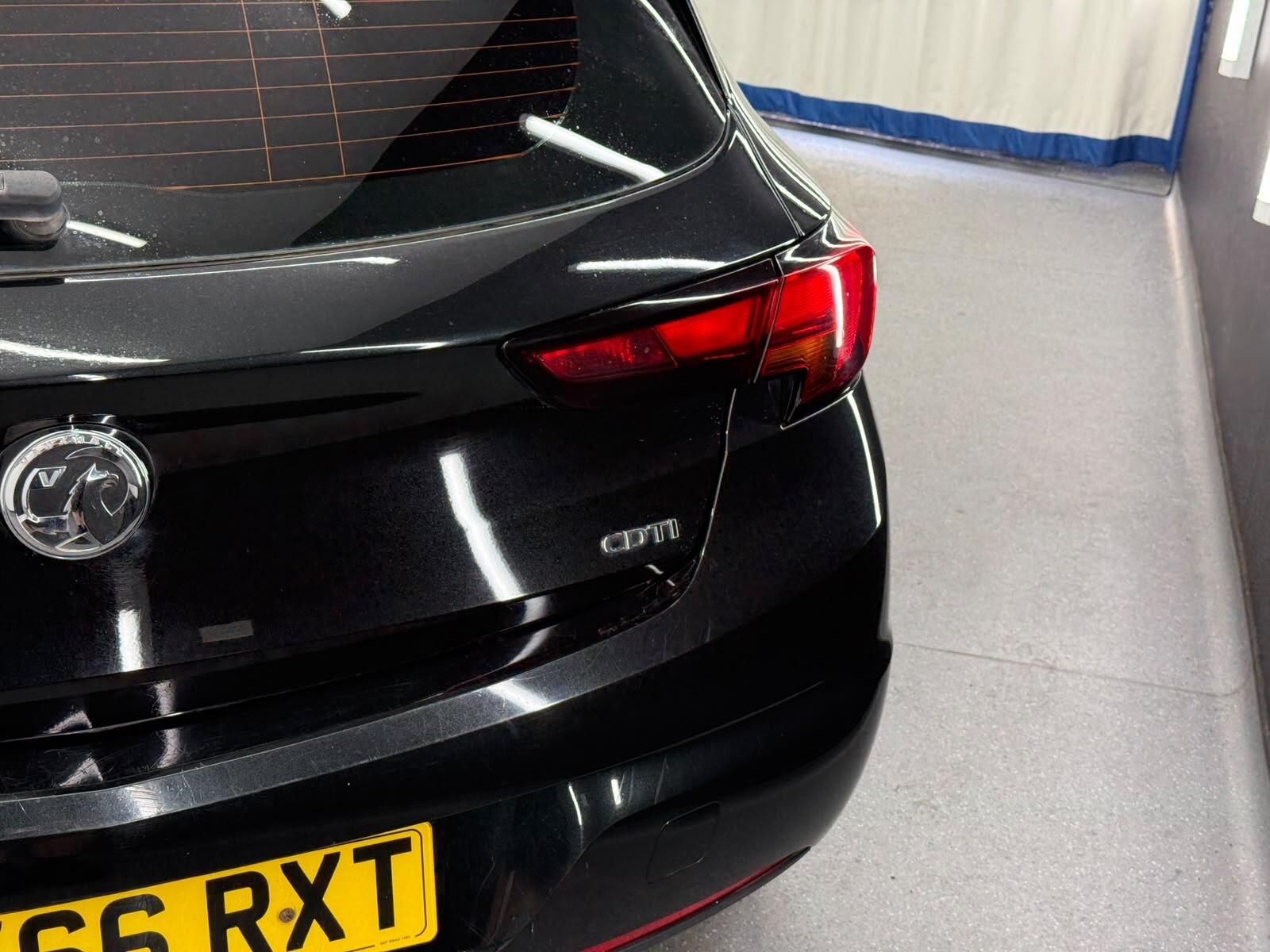 Vauxhall Astra view 6