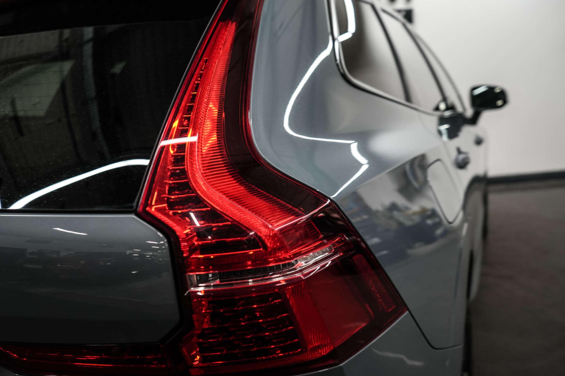 Volvo XC60 view 9