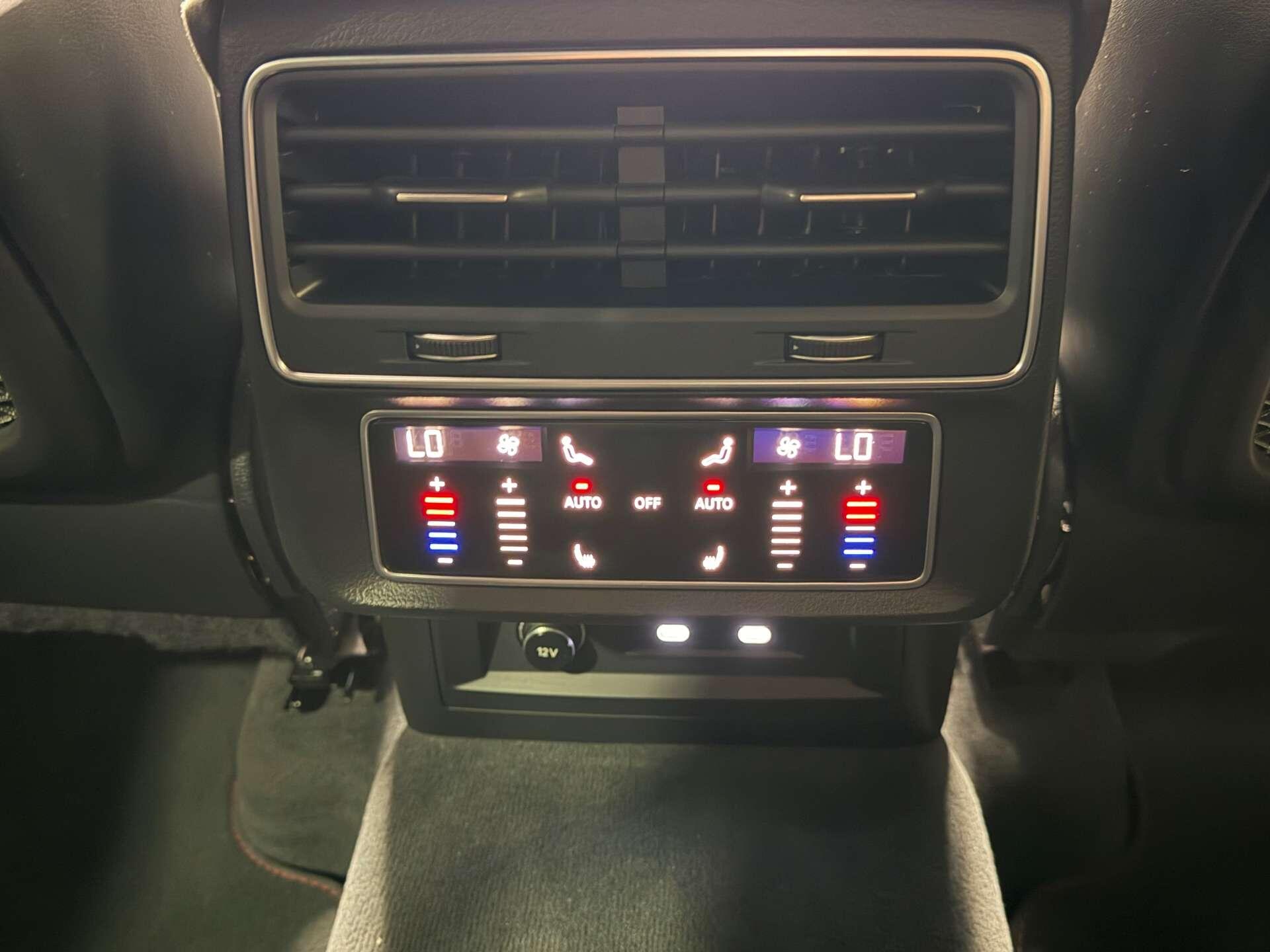 Audi RSQ8 view 23