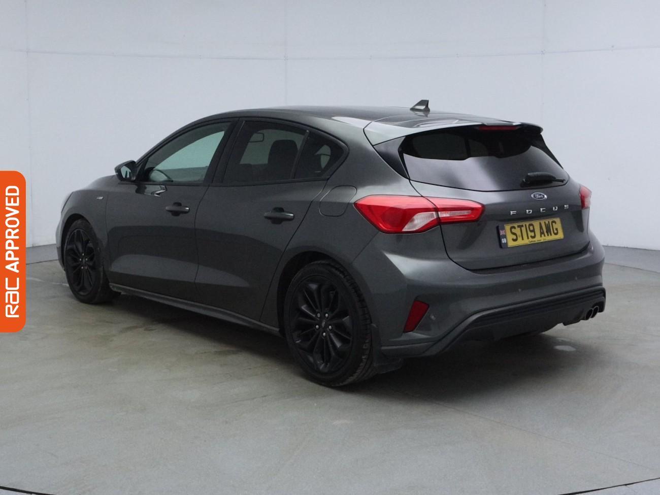 Ford Focus view 4
