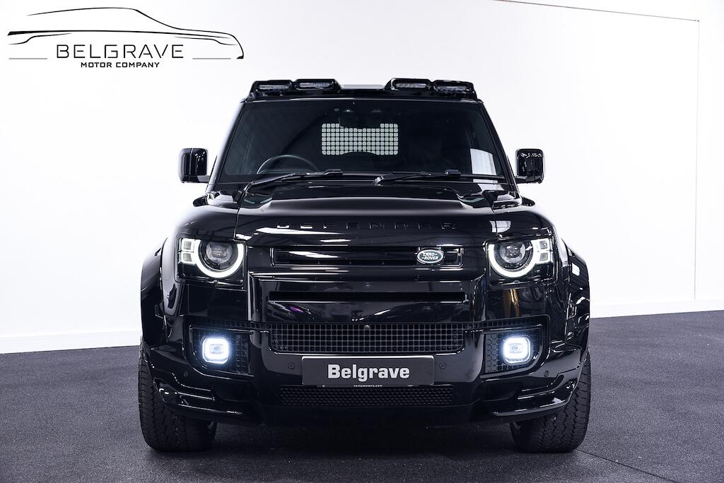 Land Rover Defender view 6
