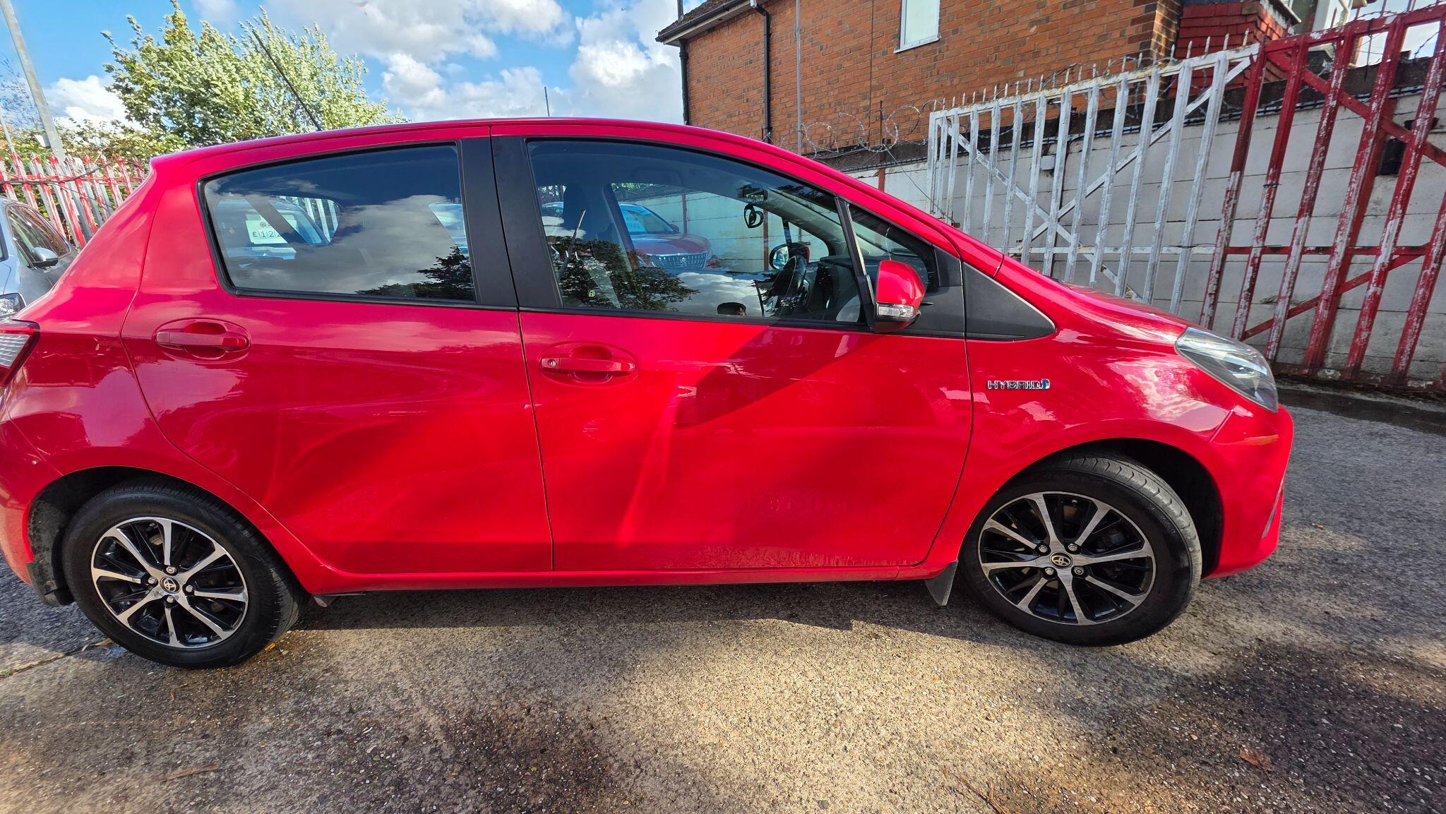 Toyota Yaris view 18