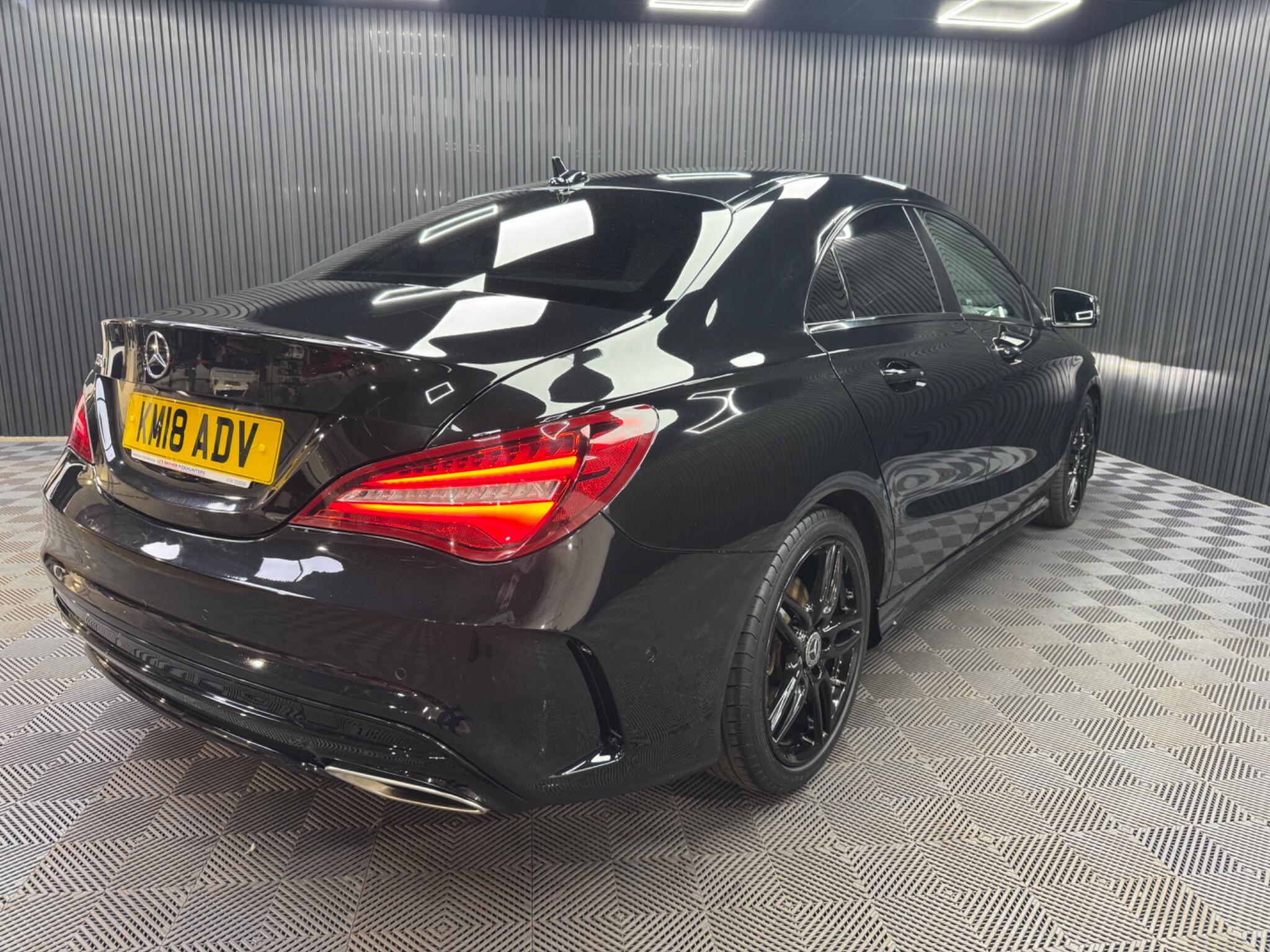 Mercedes-Benz Cla view 25