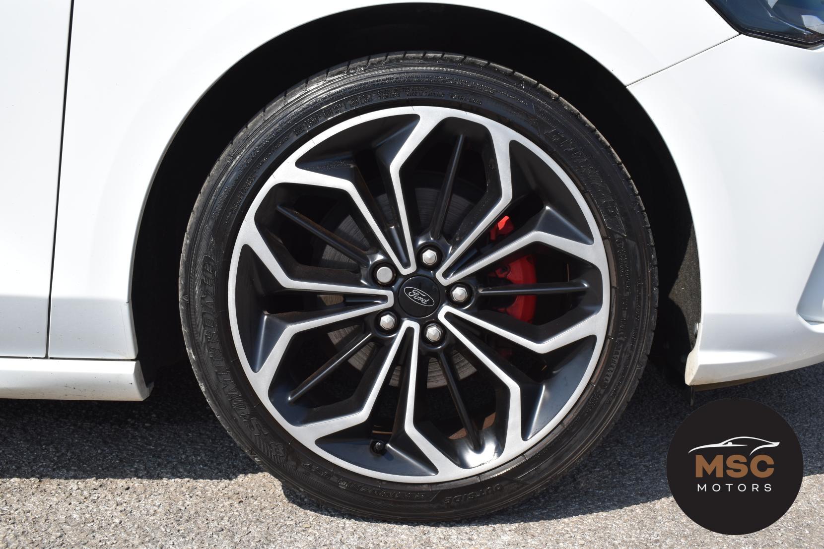 Ford Focus view 25