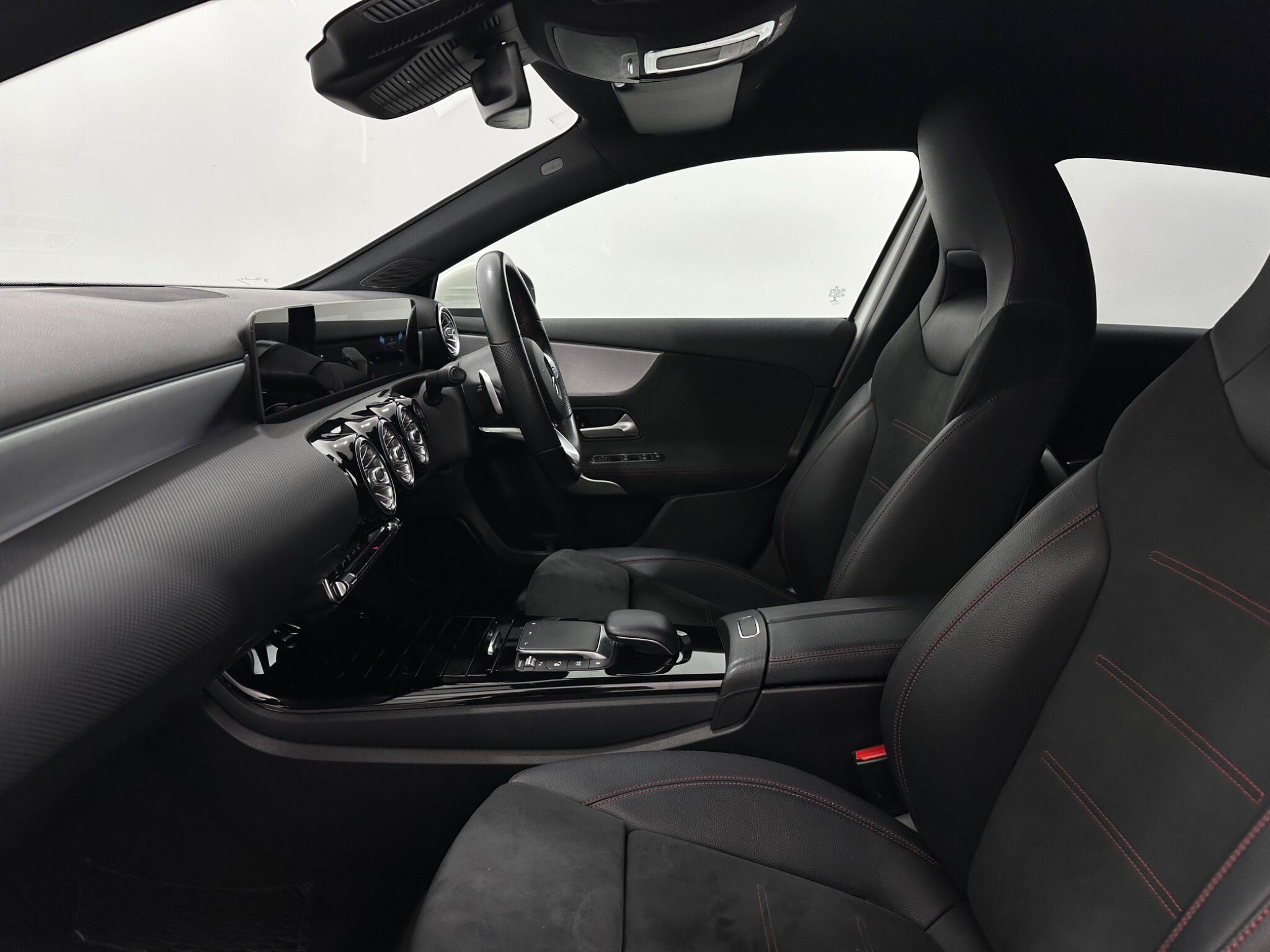Mercedes-Benz A Class view 37