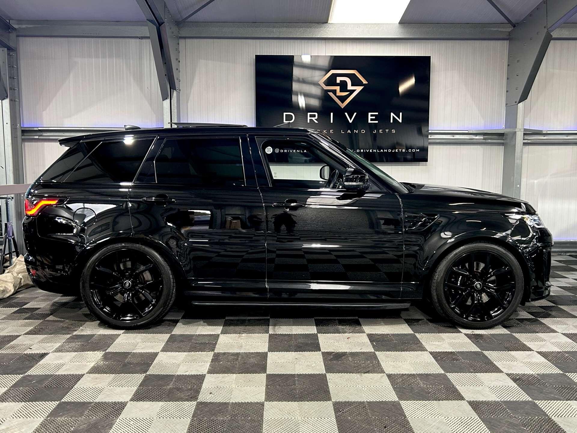 Land Rover Range Rover Sport view 14