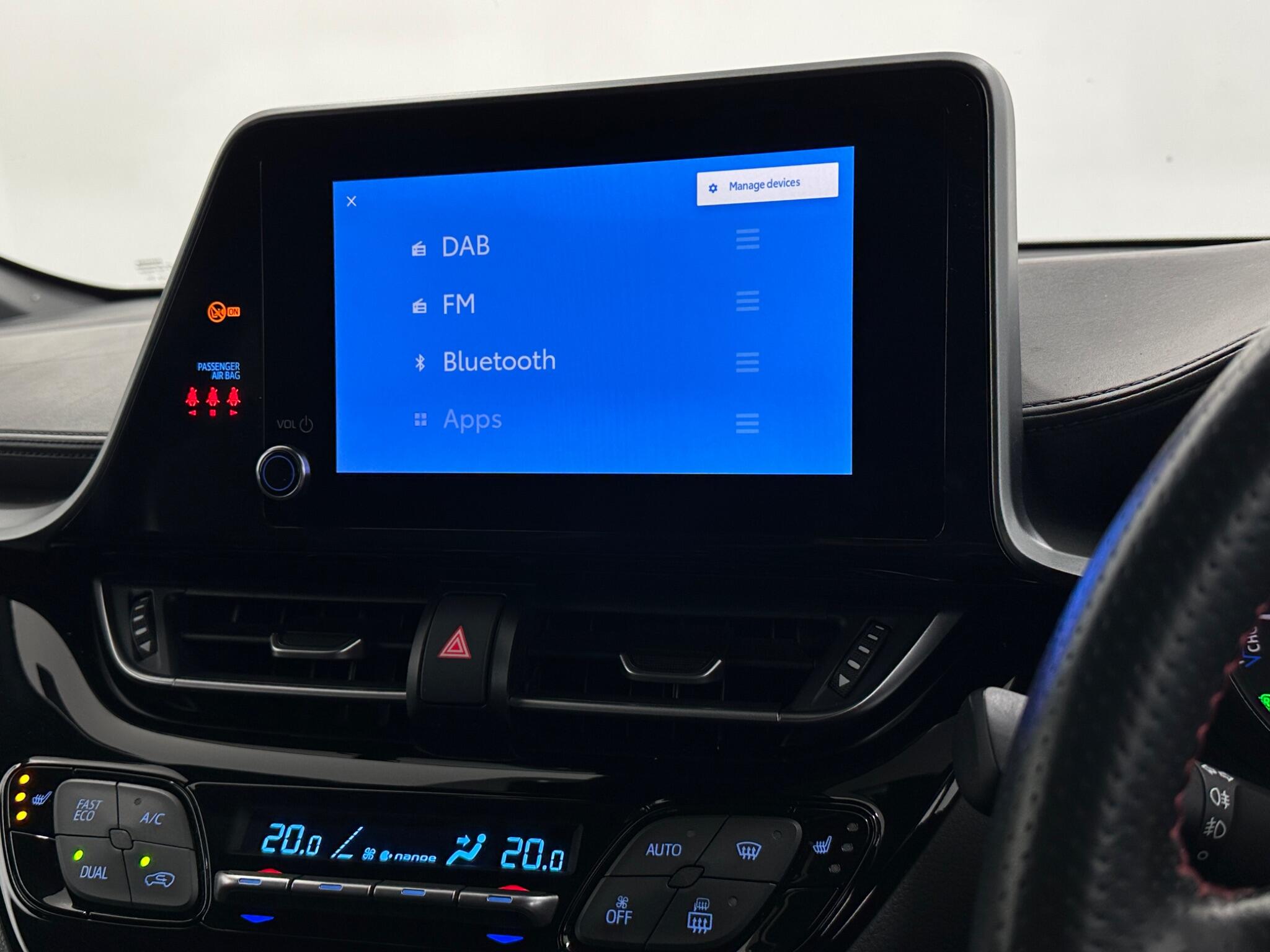 Toyota C-HR view 25