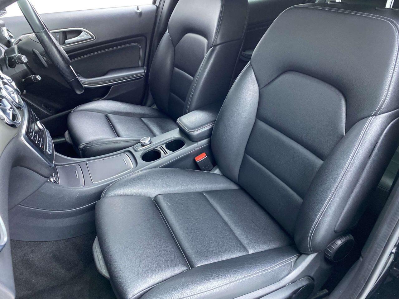 Mercedes-Benz Gla view 13