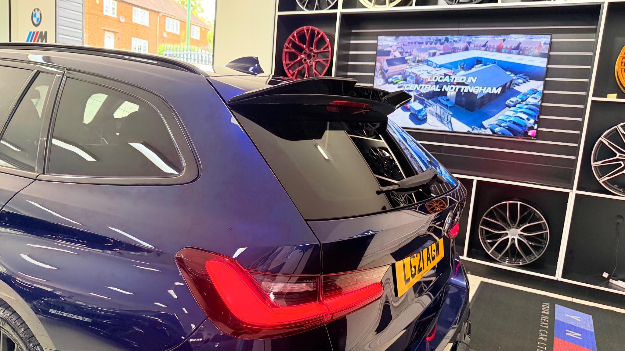 BMW 3 Series view 21