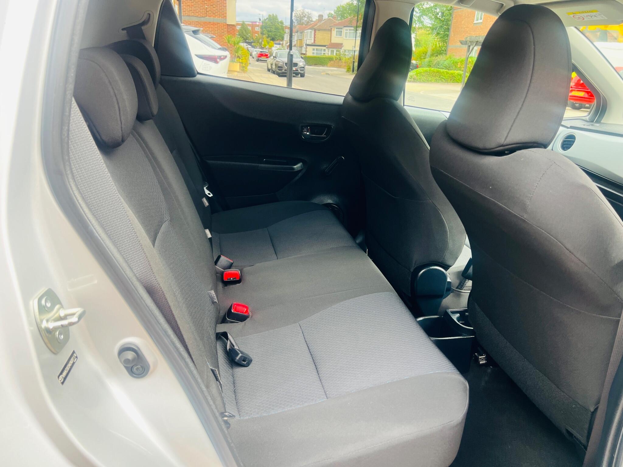 Toyota Yaris view 39