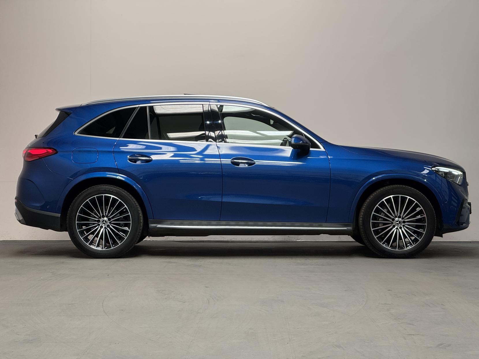 Mercedes-Benz GLC view 19