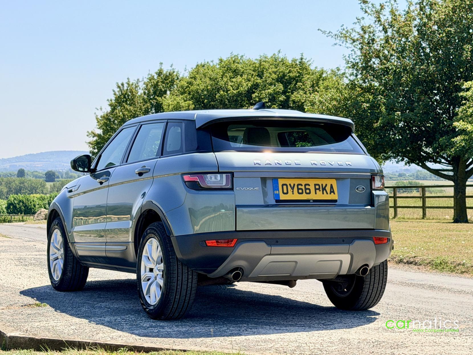Land Rover Range Rover Evoque view 5