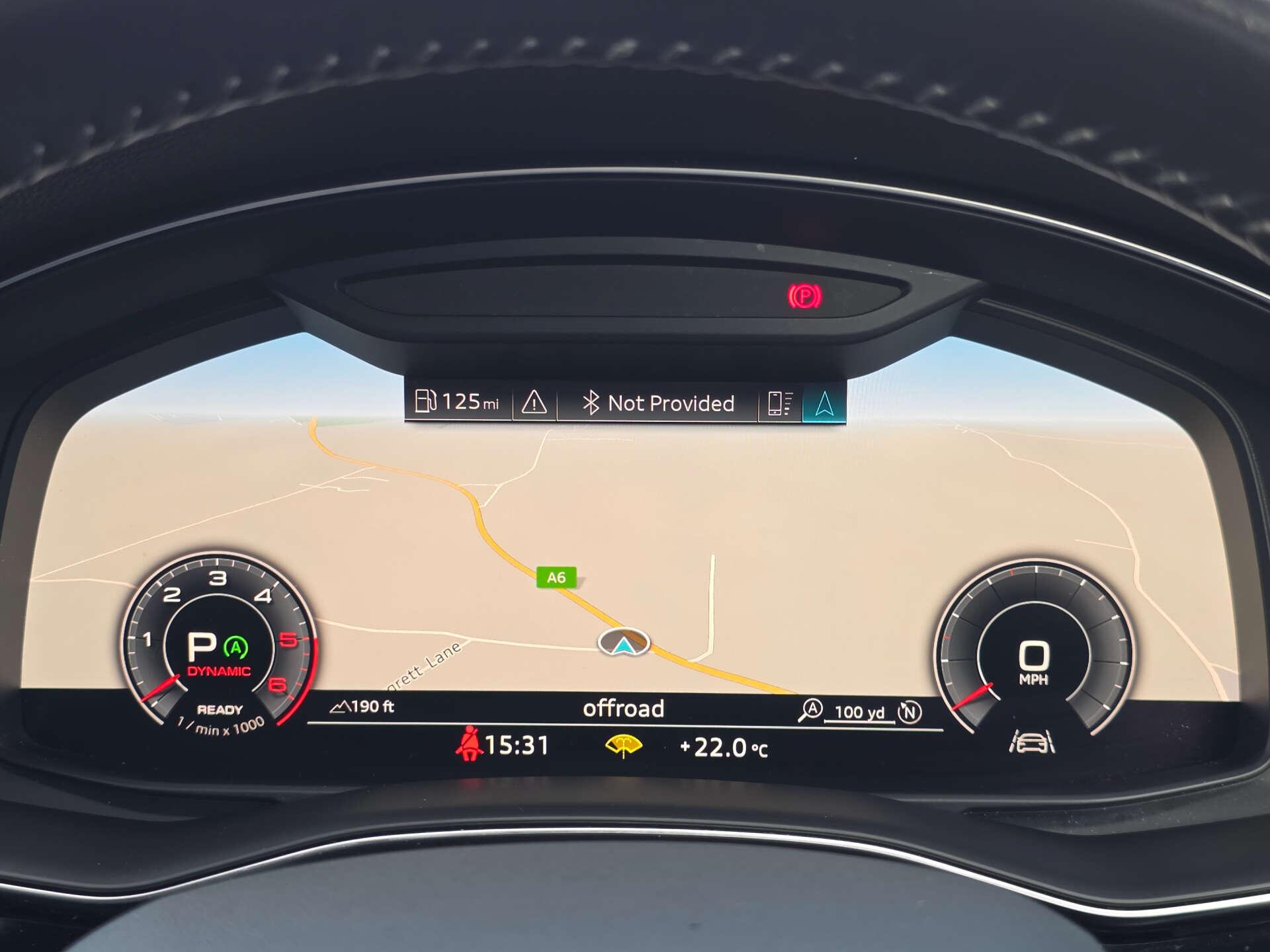 Audi Q8 view 26