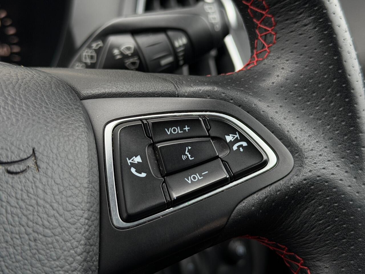 Ford Kuga view 25