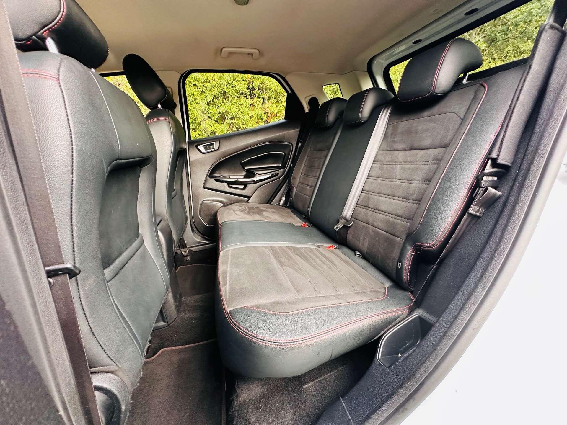 Ford Ecosport view 24