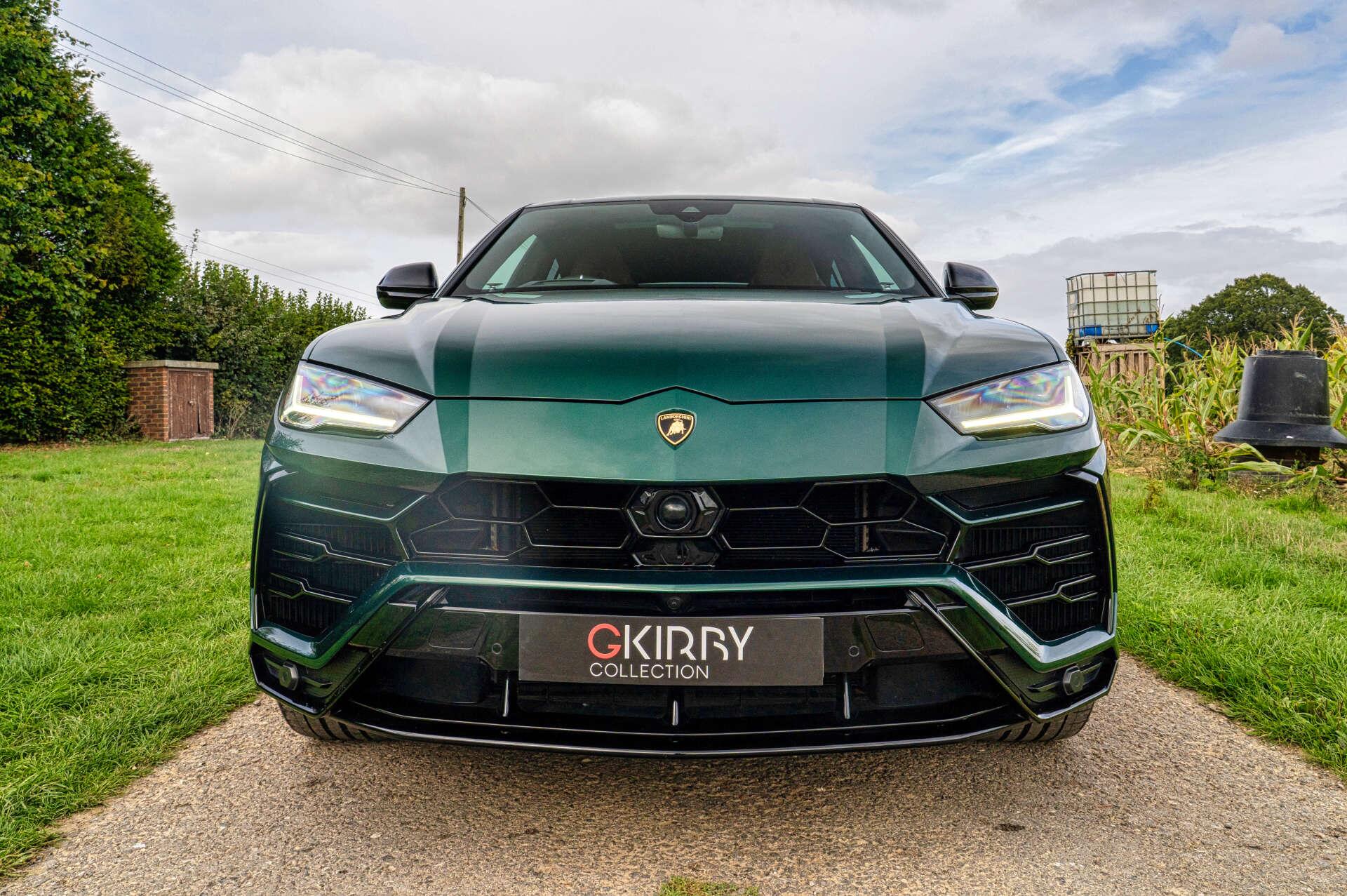 Lamborghini Urus view 22