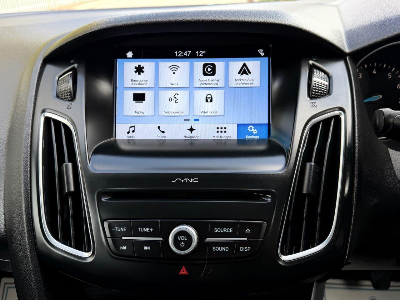 Ford Focus view 39