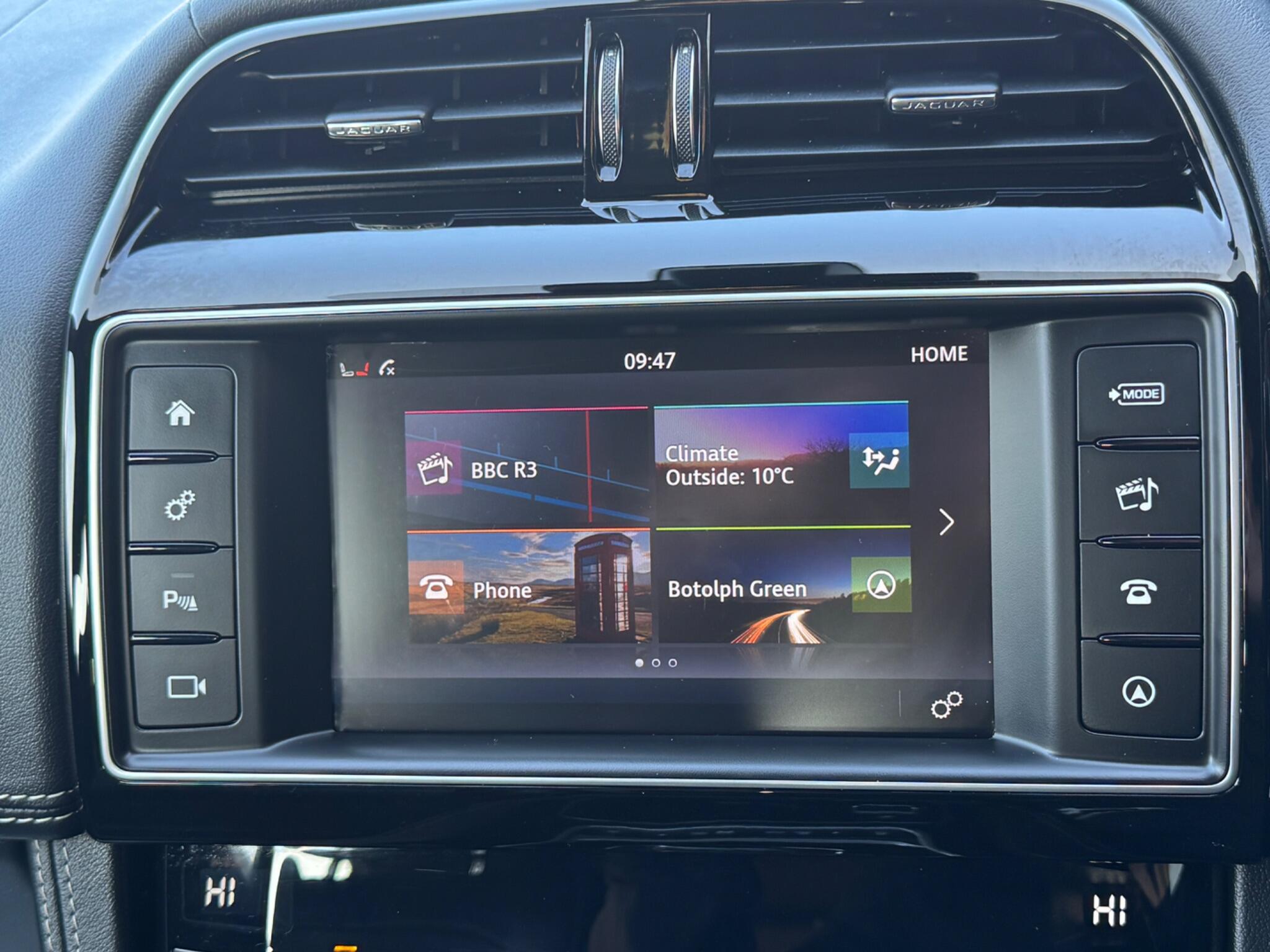 Jaguar F-Pace view 28