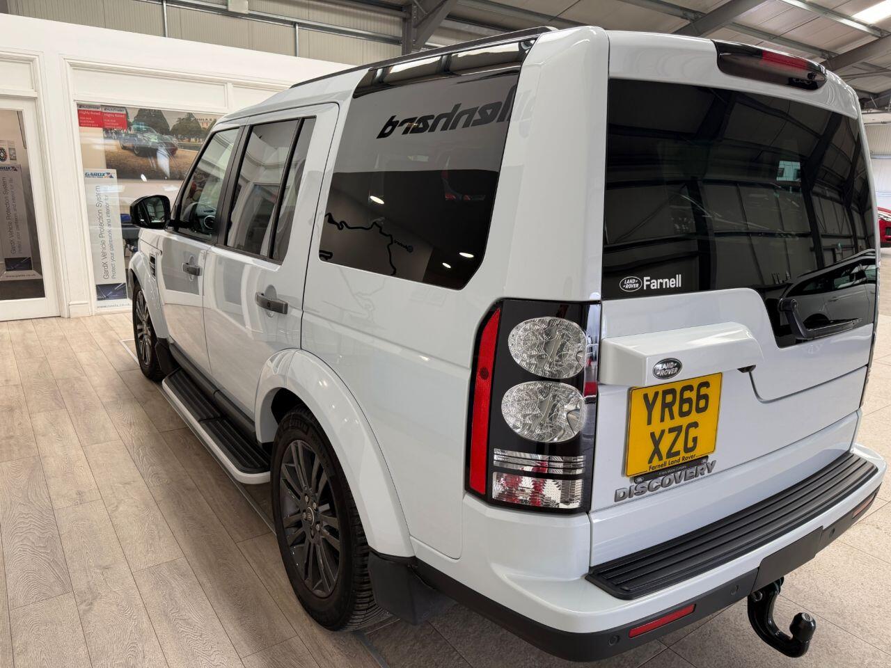 Land Rover Discovery 4 view 40