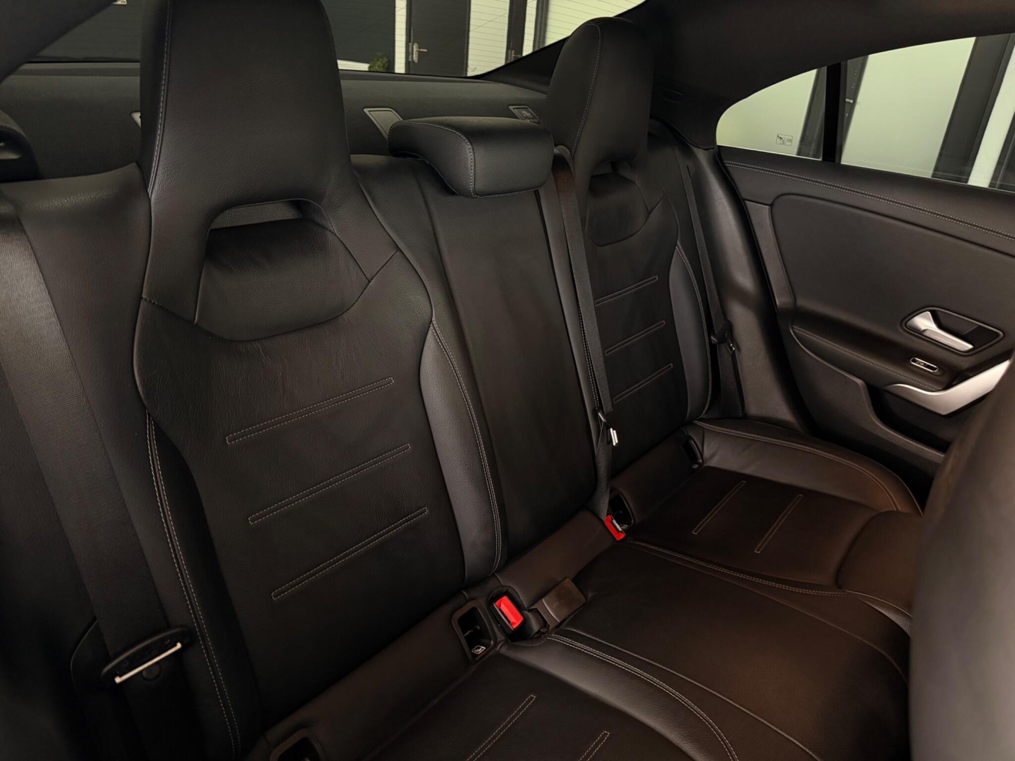 Mercedes-Benz Cla view 19