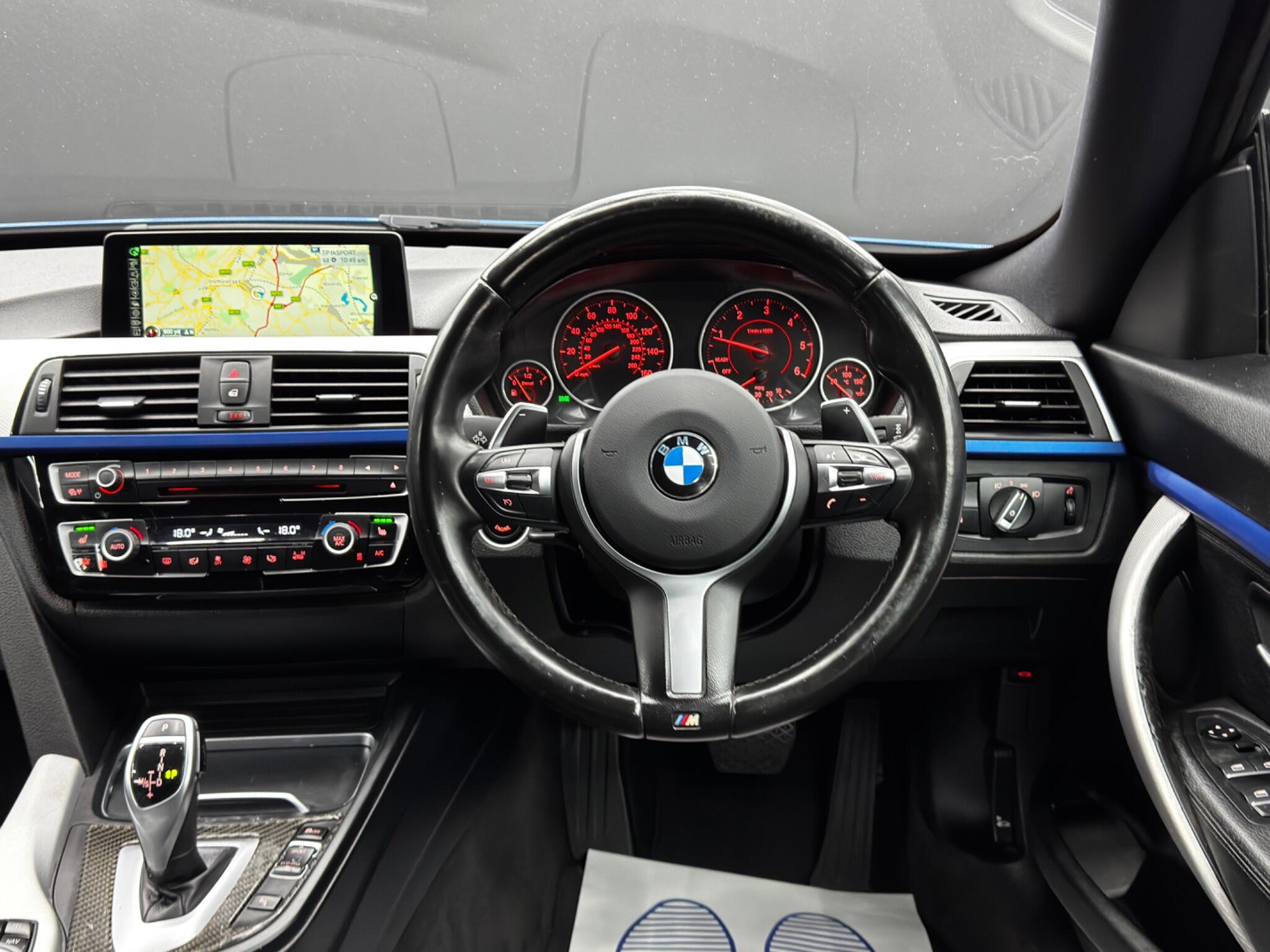 BMW 3 Series view 18