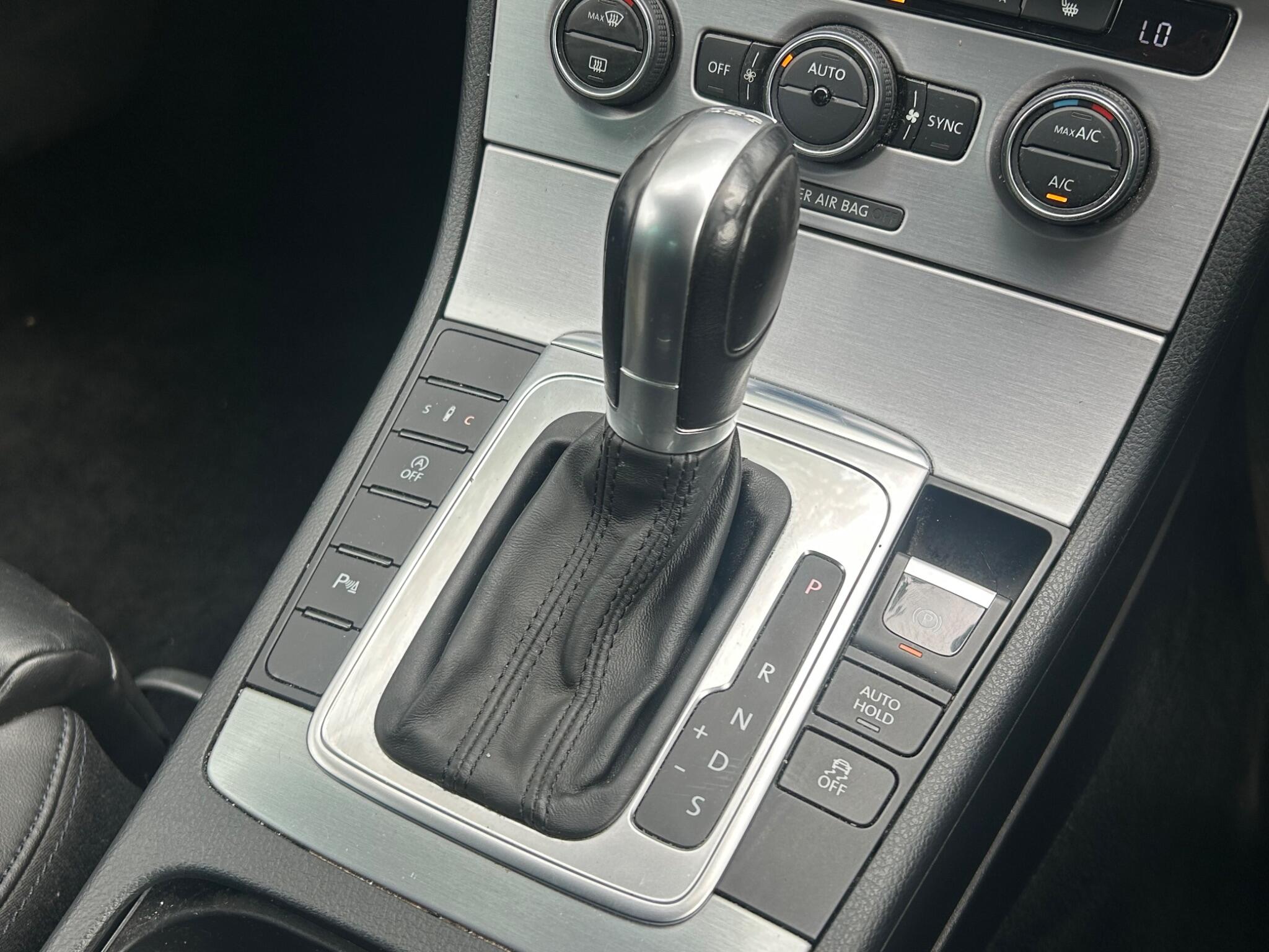Volkswagen CC view 17