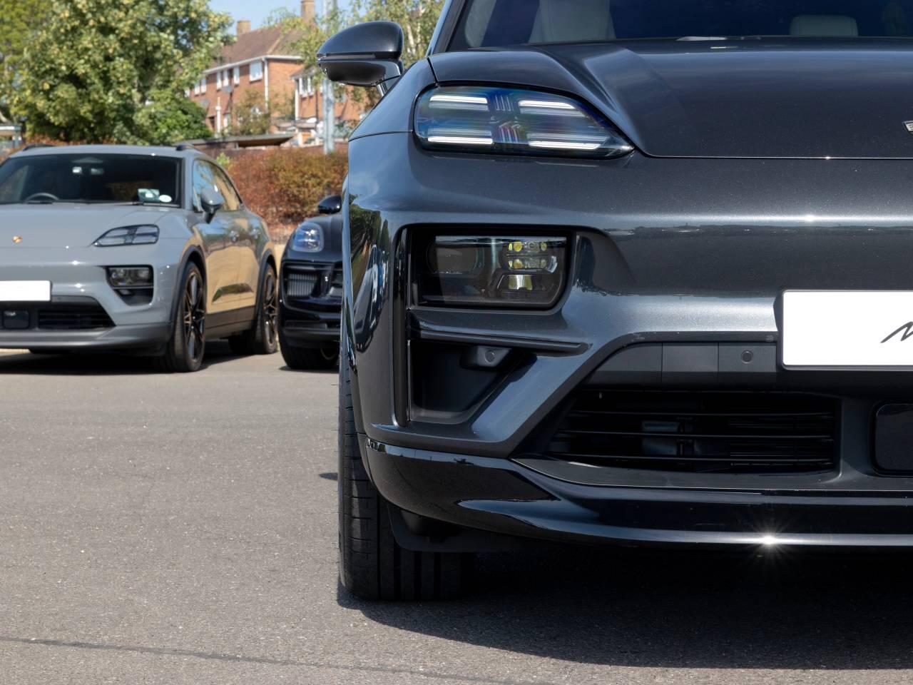 Porsche Macan view 20