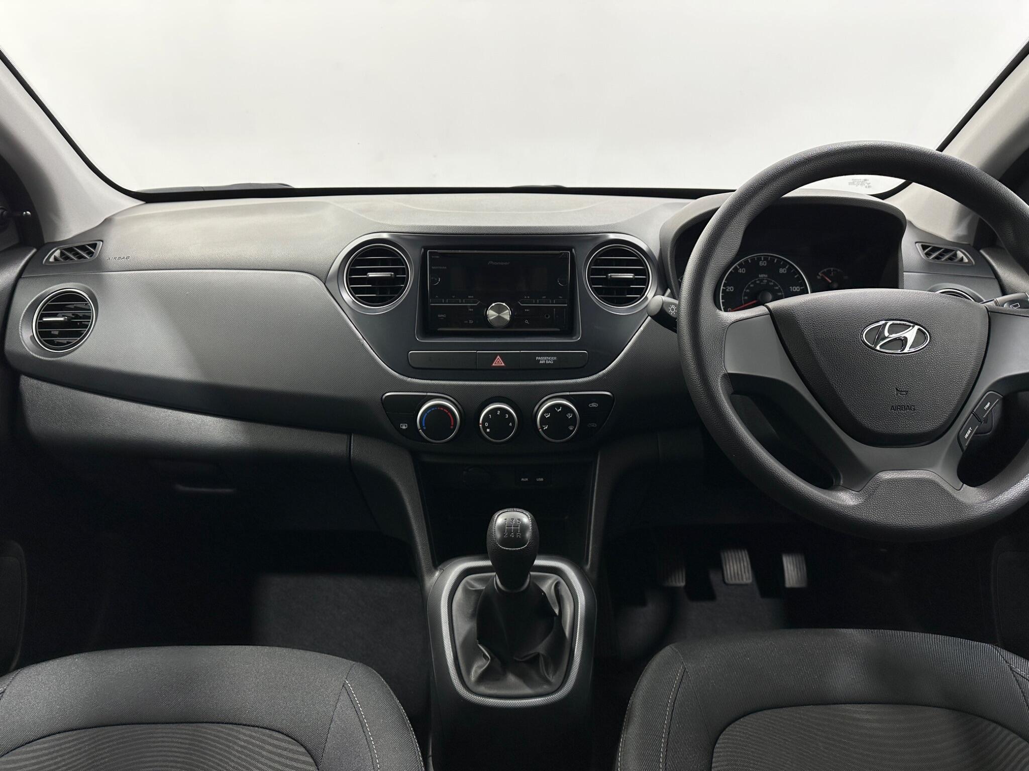 Hyundai i10 view 17