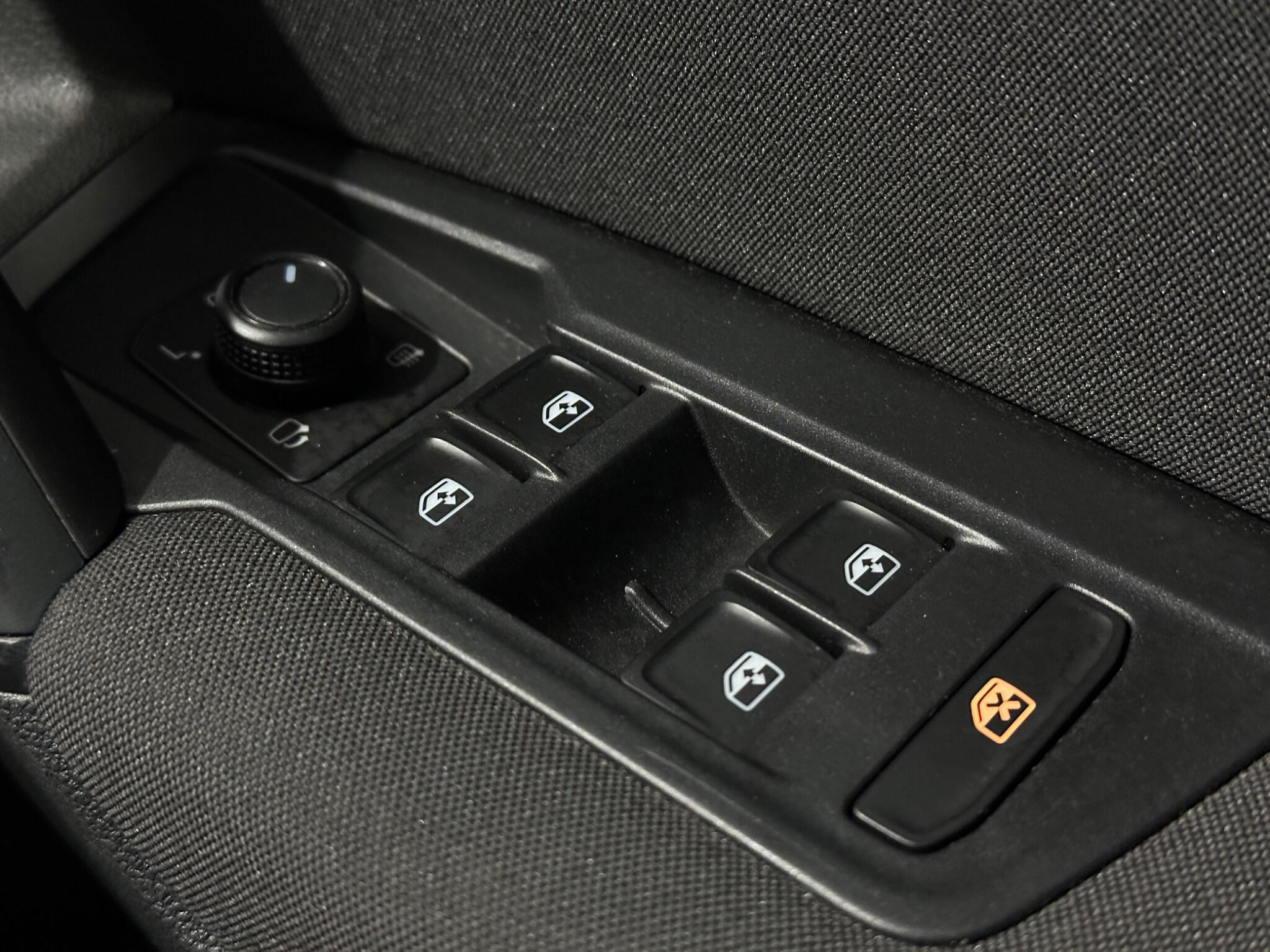 Volkswagen Tiguan view 19