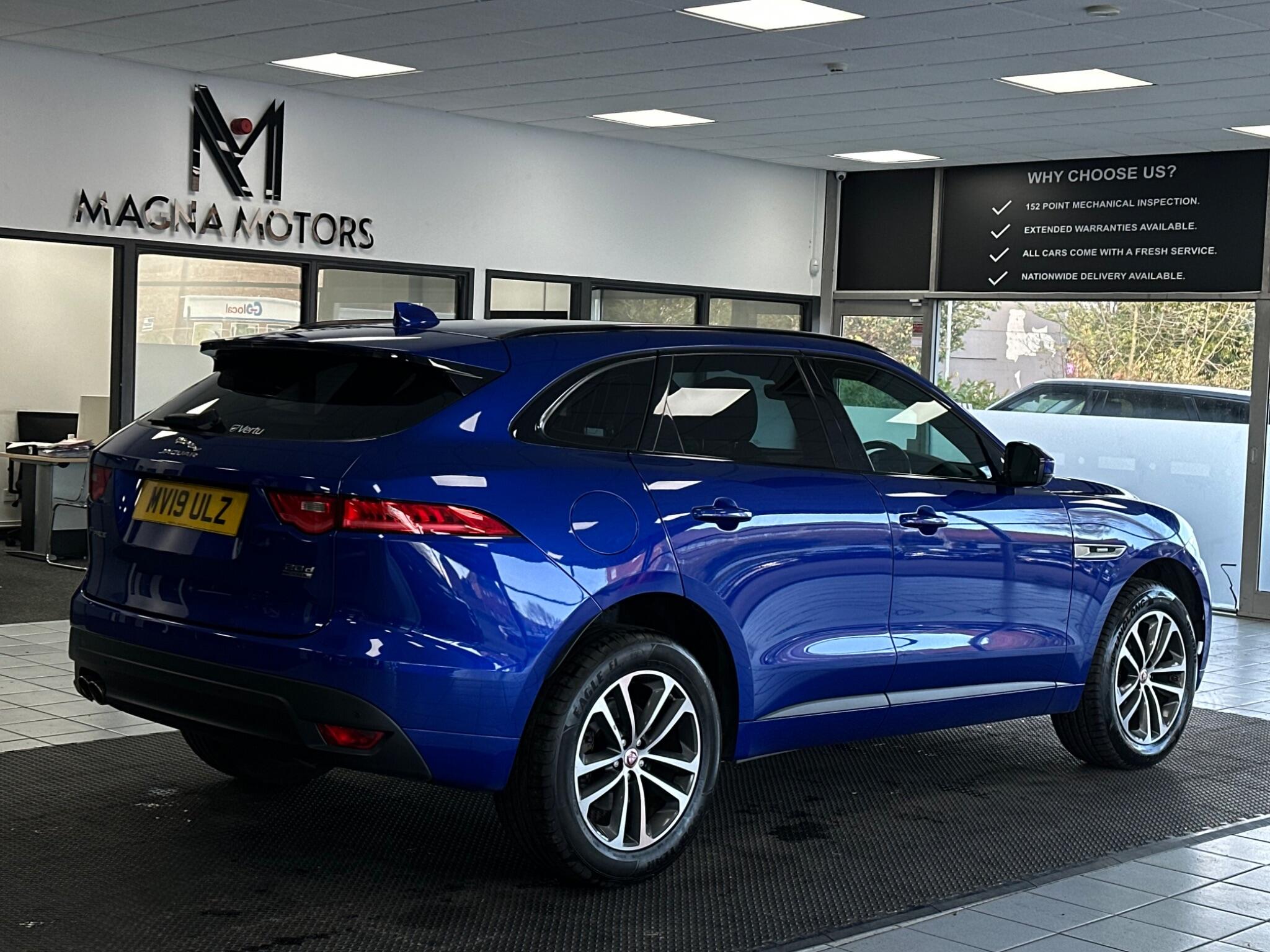 Jaguar F-Pace view 13