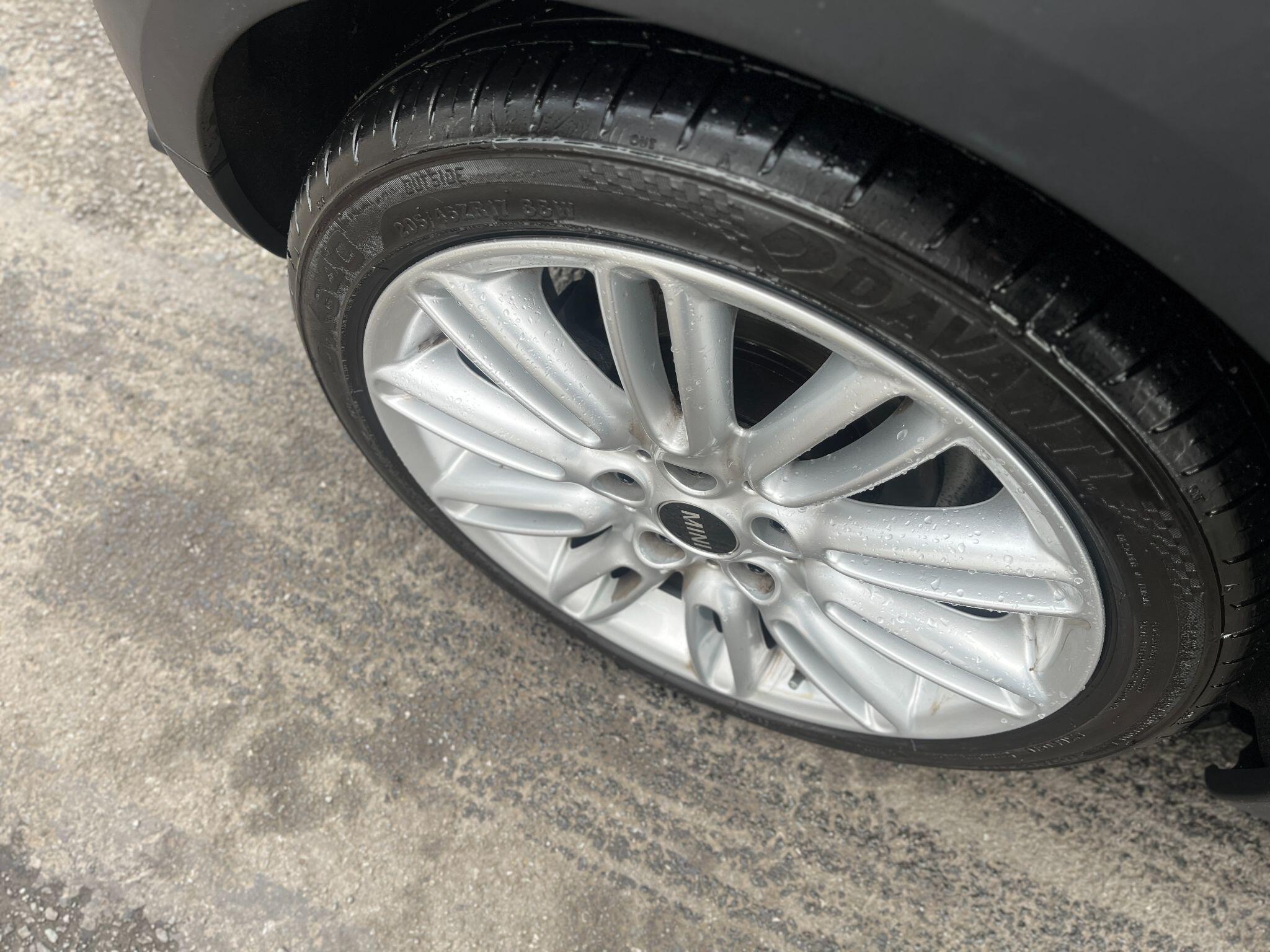 Mini Hatch view 16