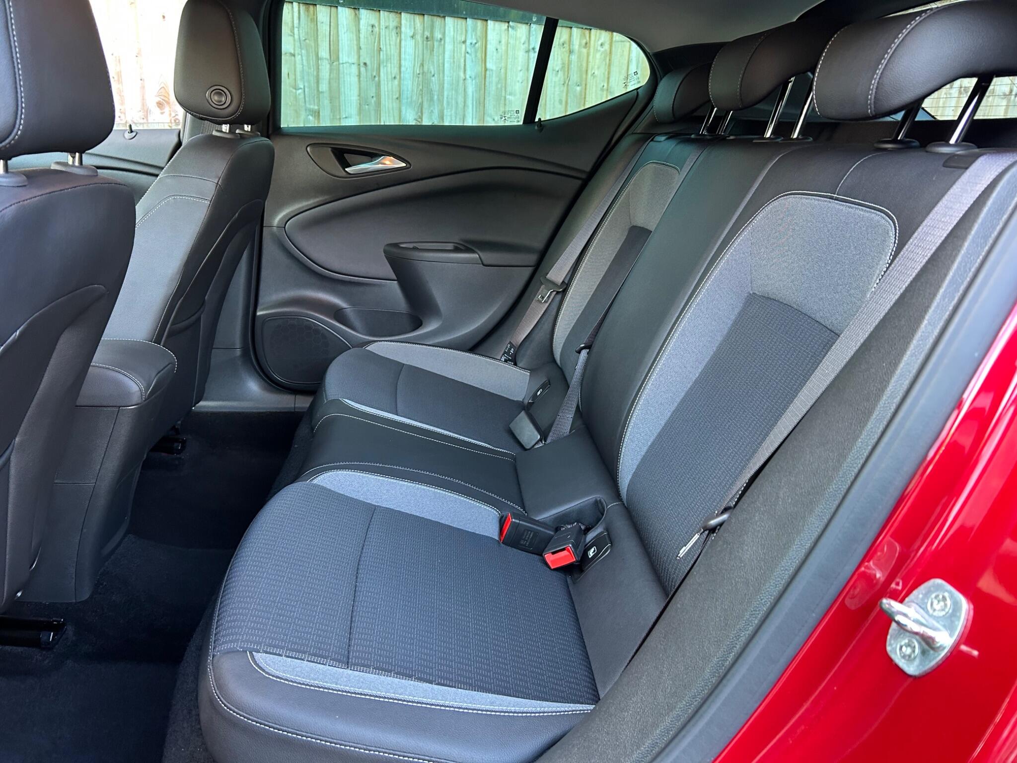 Vauxhall Astra view 30